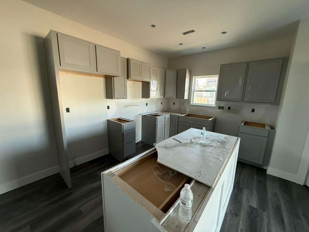 9002 E Forbes Circle Bel Aire KS 67226