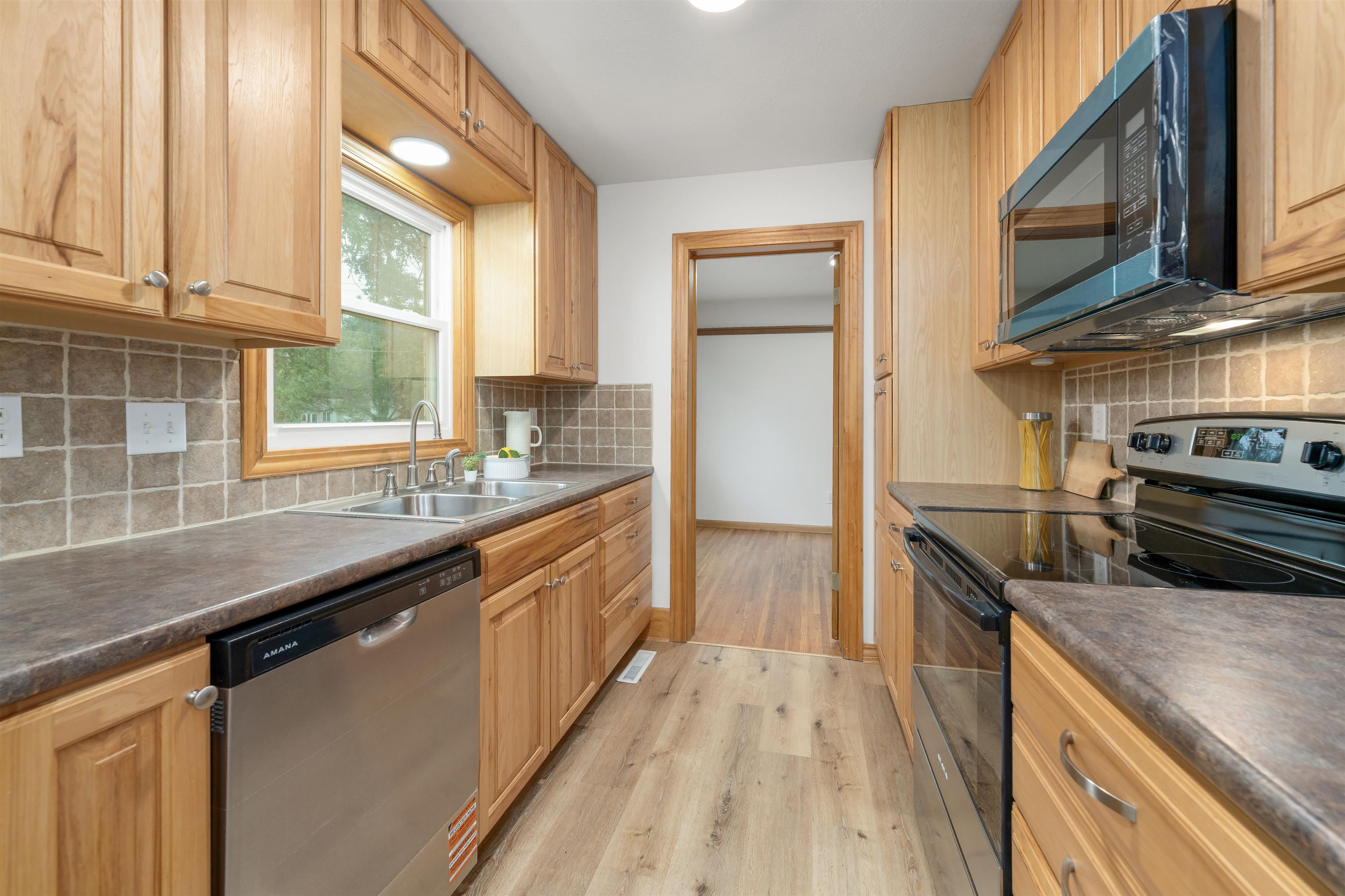 502 Riverdale Drive Mulvane KS 67110