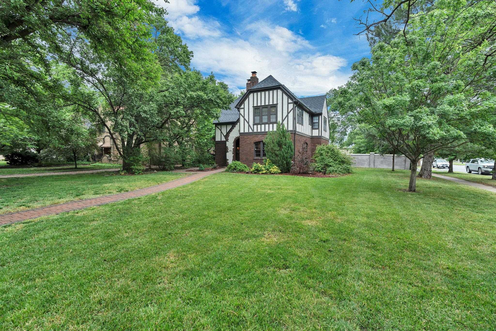 104 N Pershing Wichita KS 67208