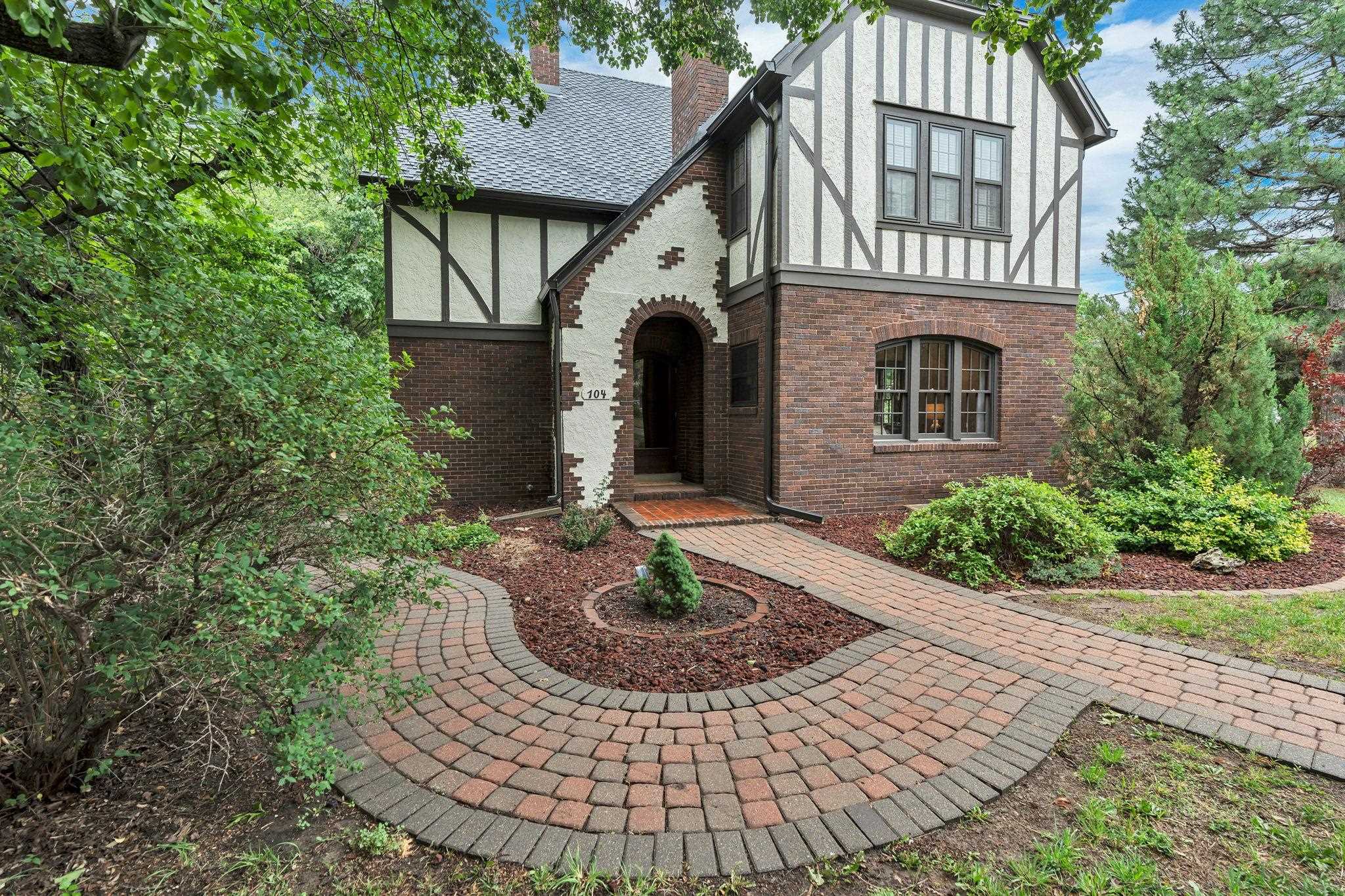 104 N Pershing Wichita KS 67208