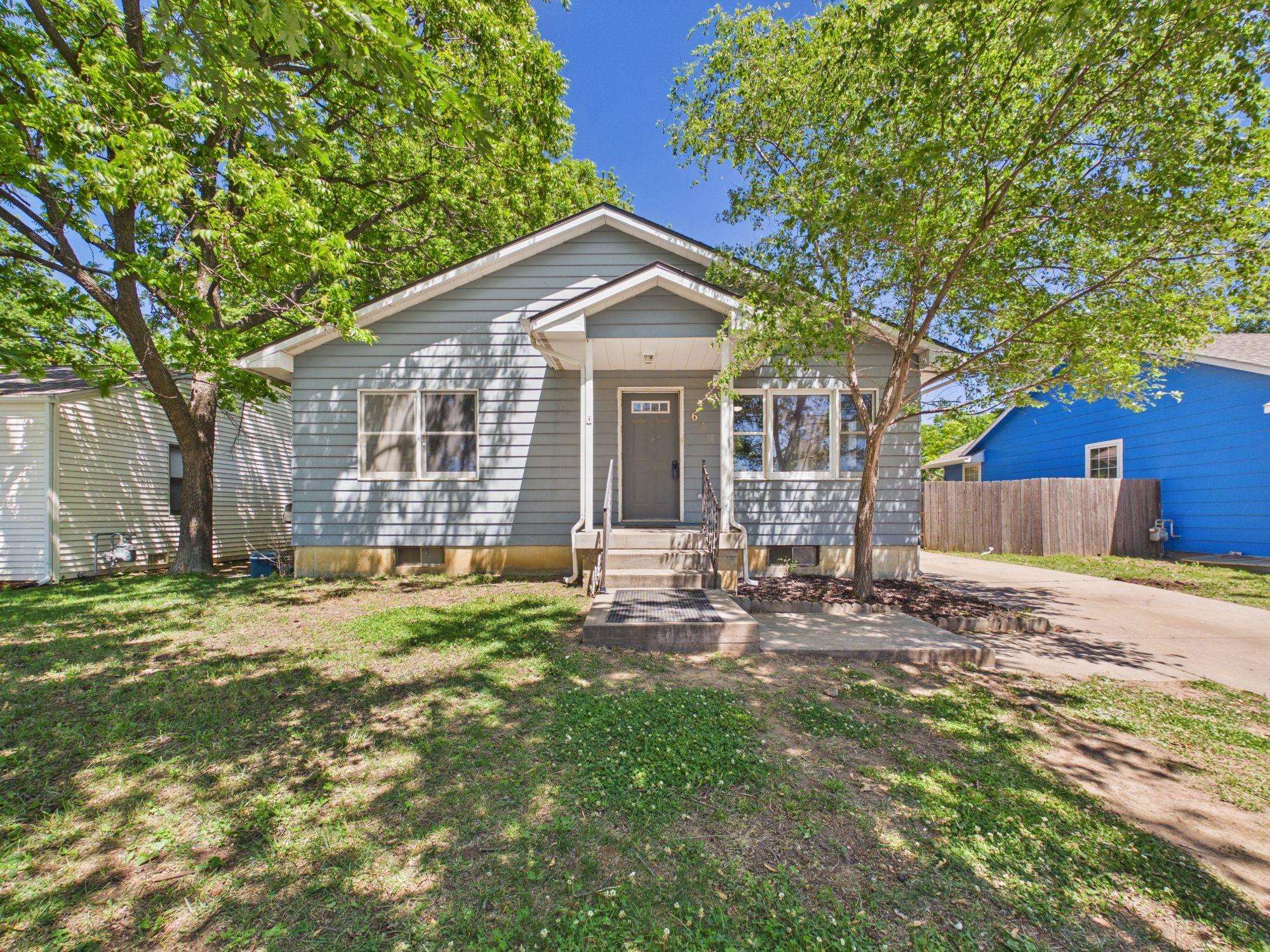 628 E Main Street Mulvane KS 67110