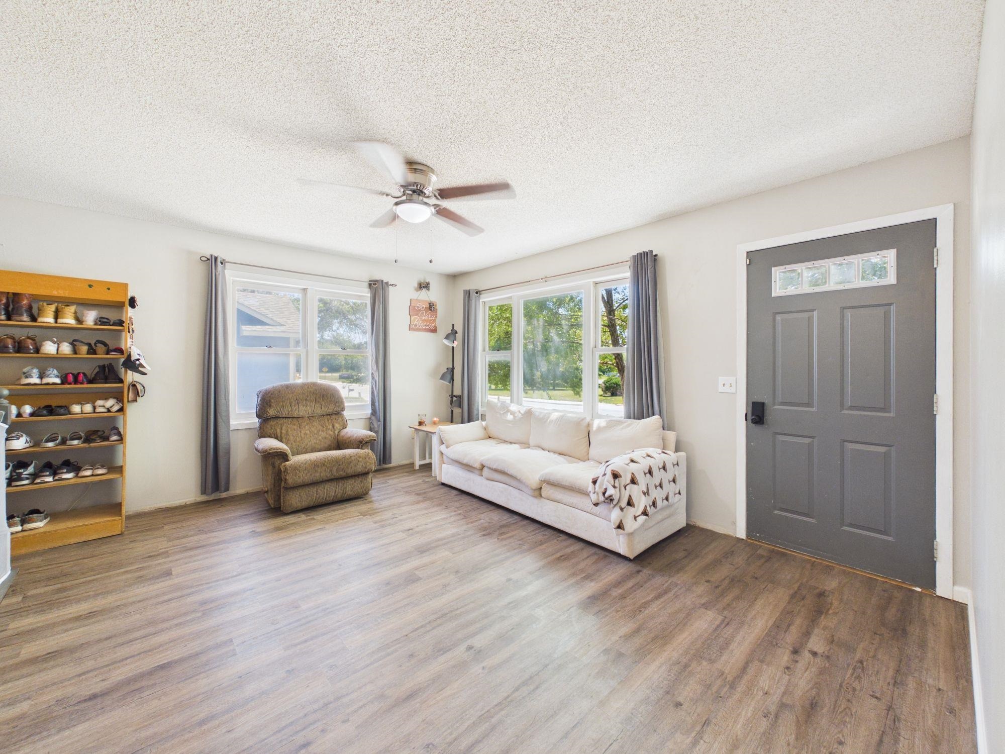 628 E Main Street Mulvane KS 67110