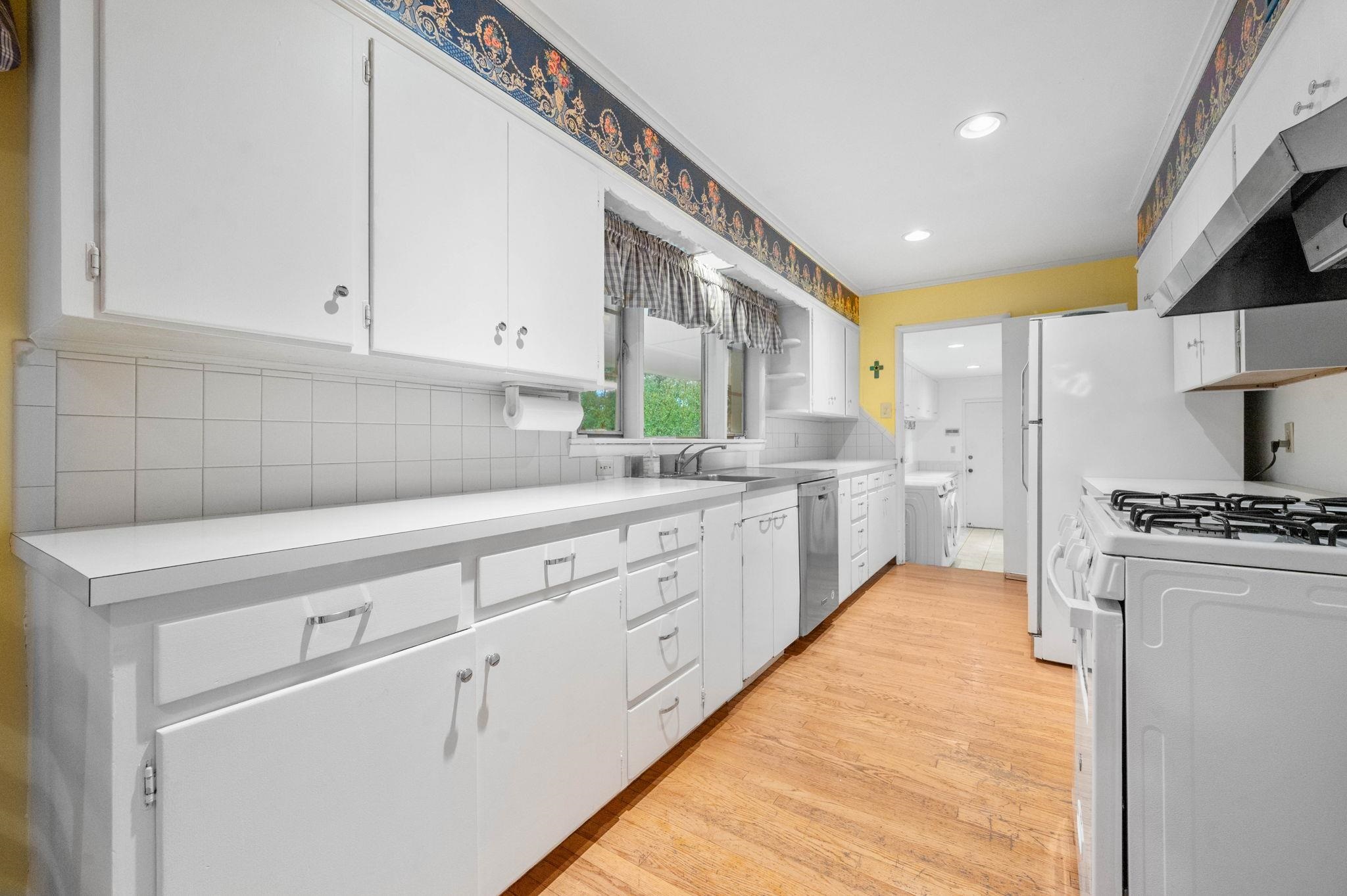 234 S Brookside Street Wichita KS 67218