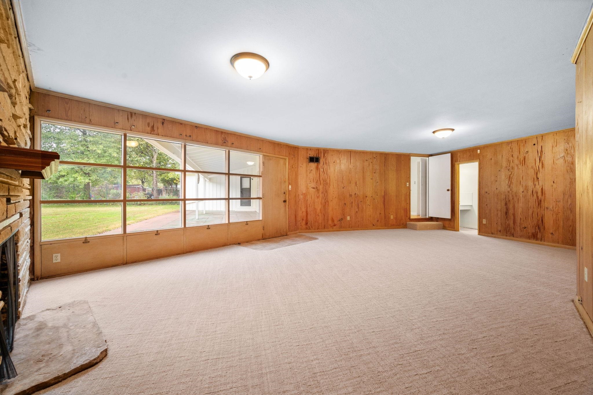 234 S Brookside Street Wichita KS 67218