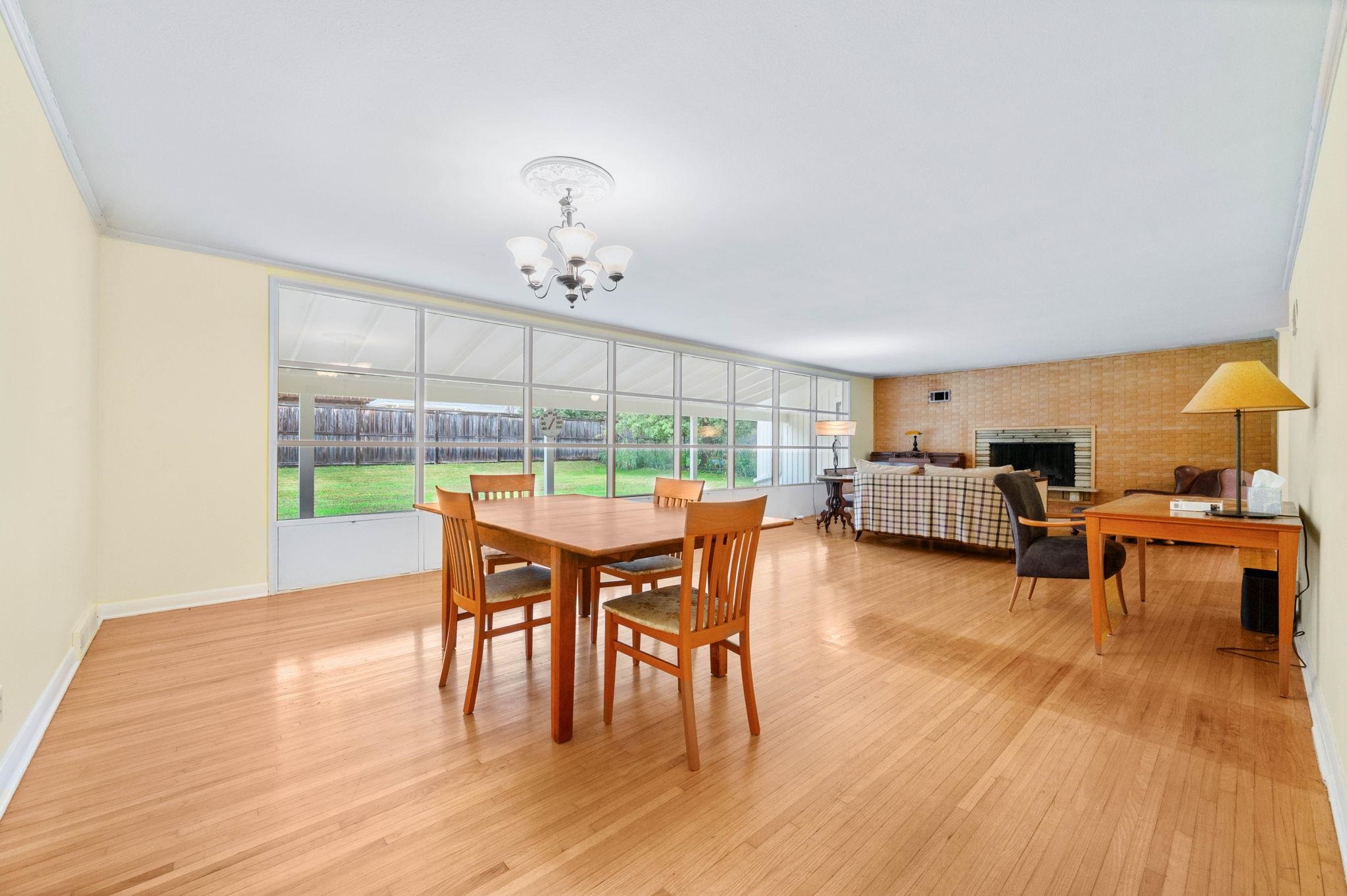 234 S Brookside Street Wichita KS 67218