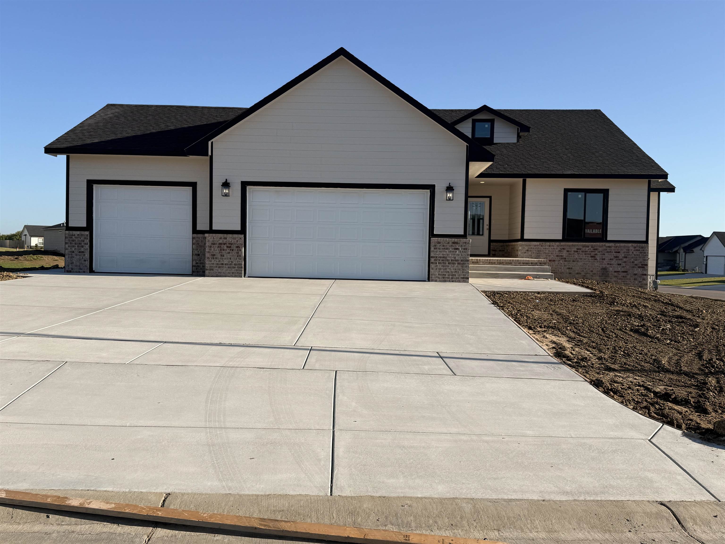 2153 S Chateau Court Wichita KS 67207