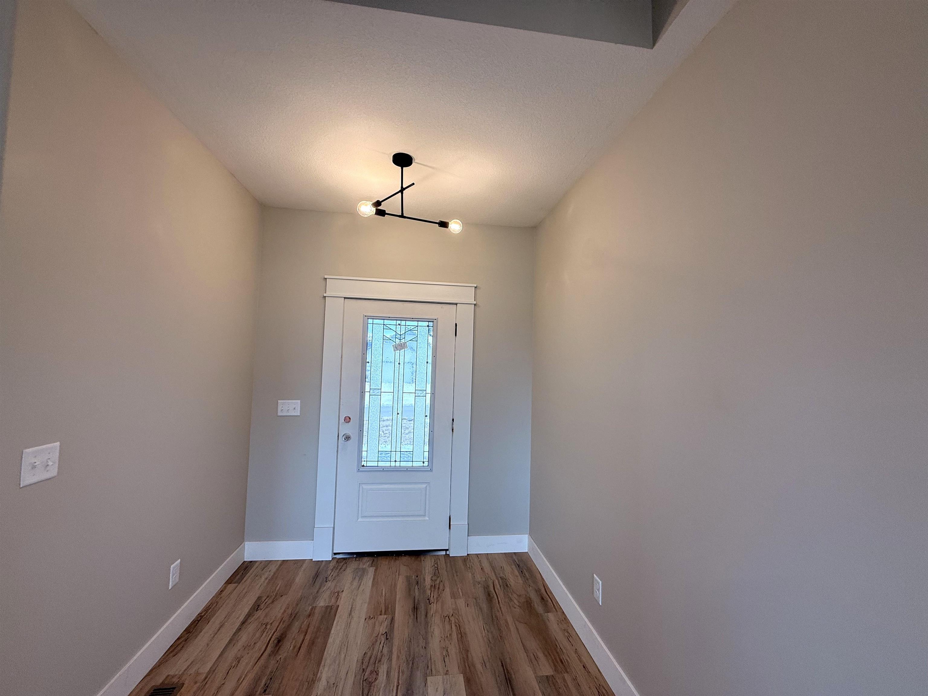 2153 S Chateau Court Wichita KS 67207