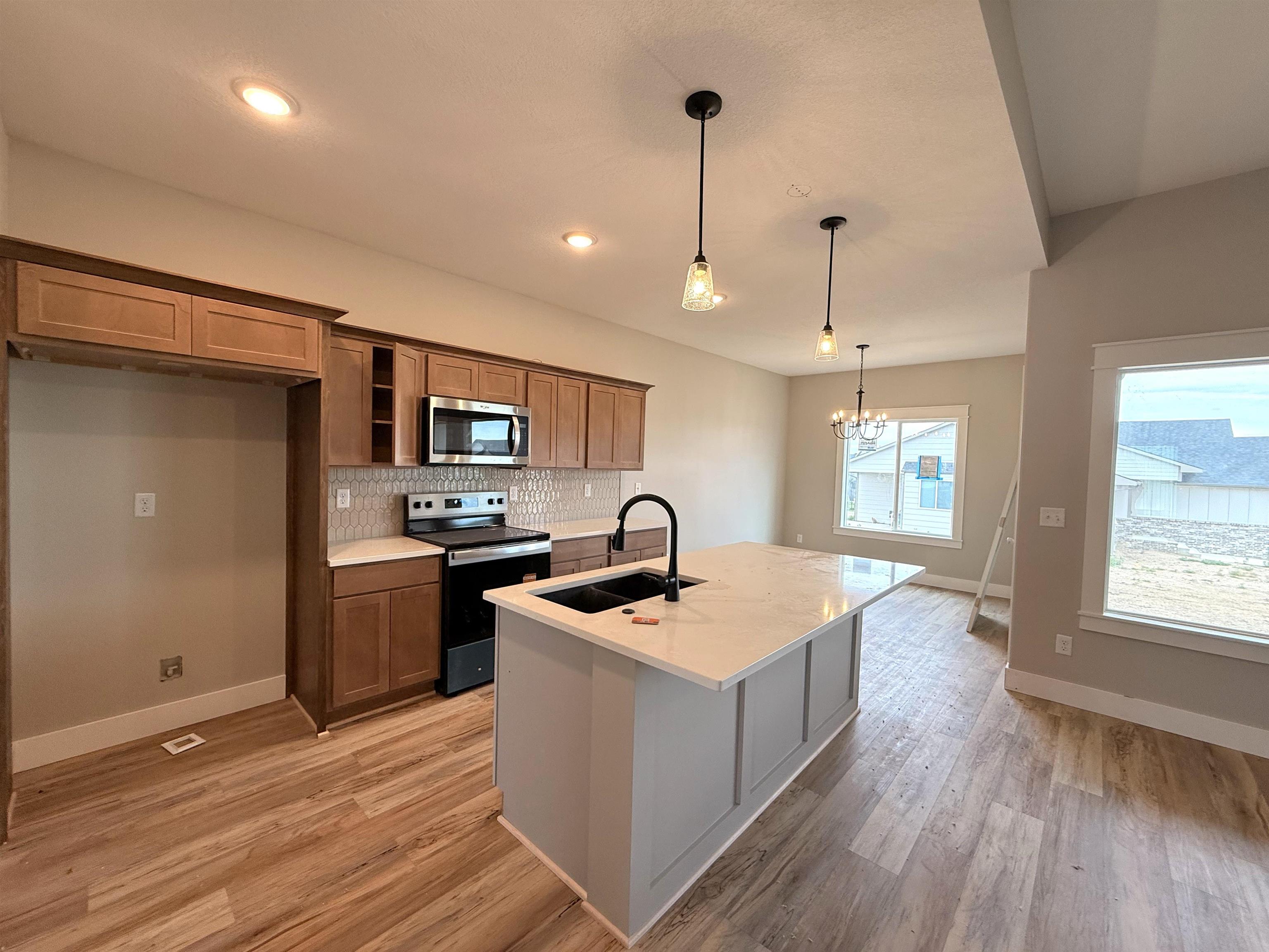 2153 S Chateau Court Wichita KS 67207