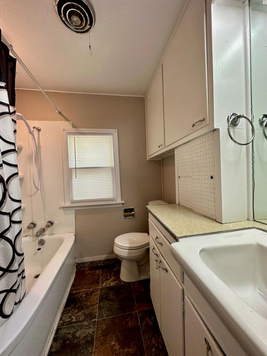 1208 W 6th Avenue El Dorado KS 67042