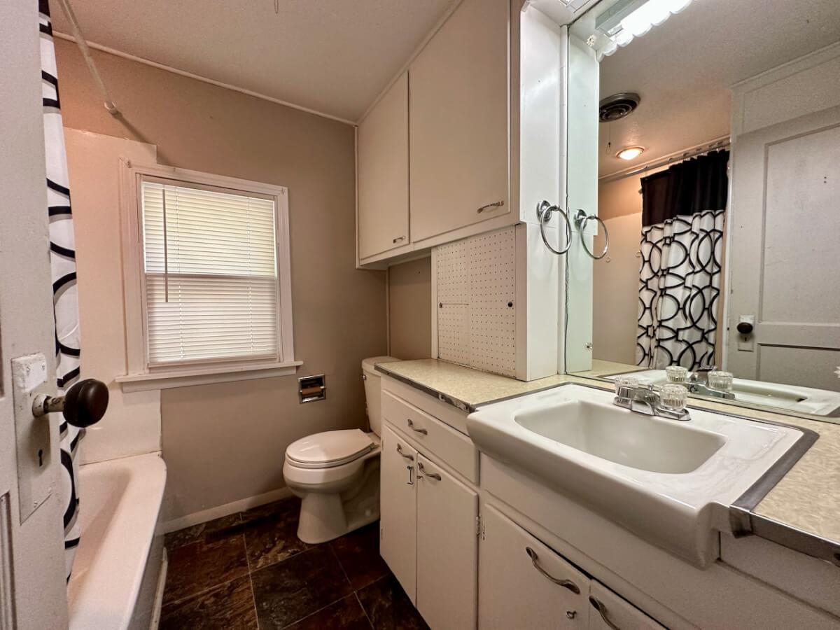 1208 W 6th Avenue El Dorado KS 67042