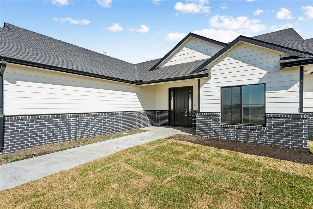 1510 E Appleton Street Valley Center KS 67147