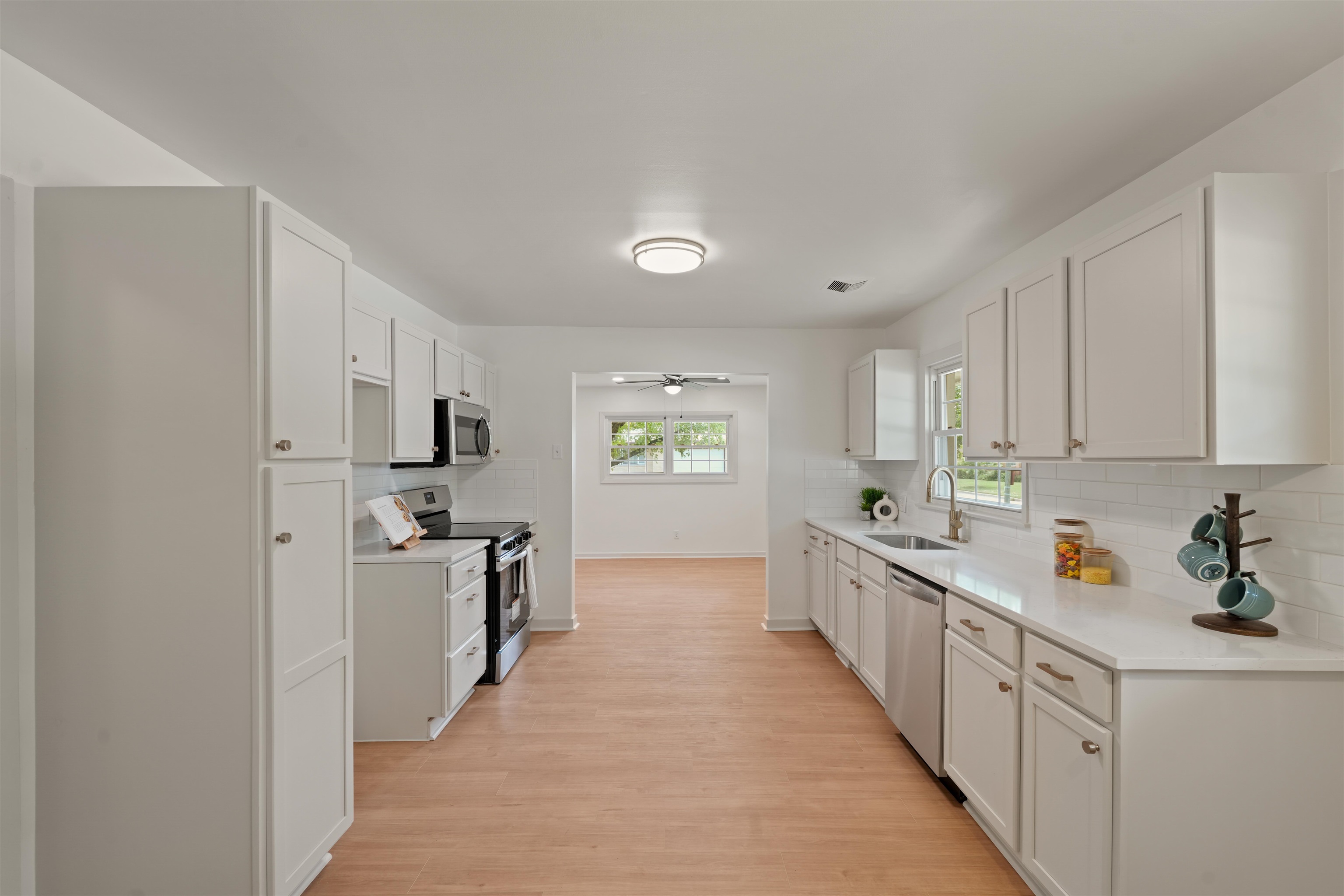 6102 E Jacqueline Wichita KS 67208