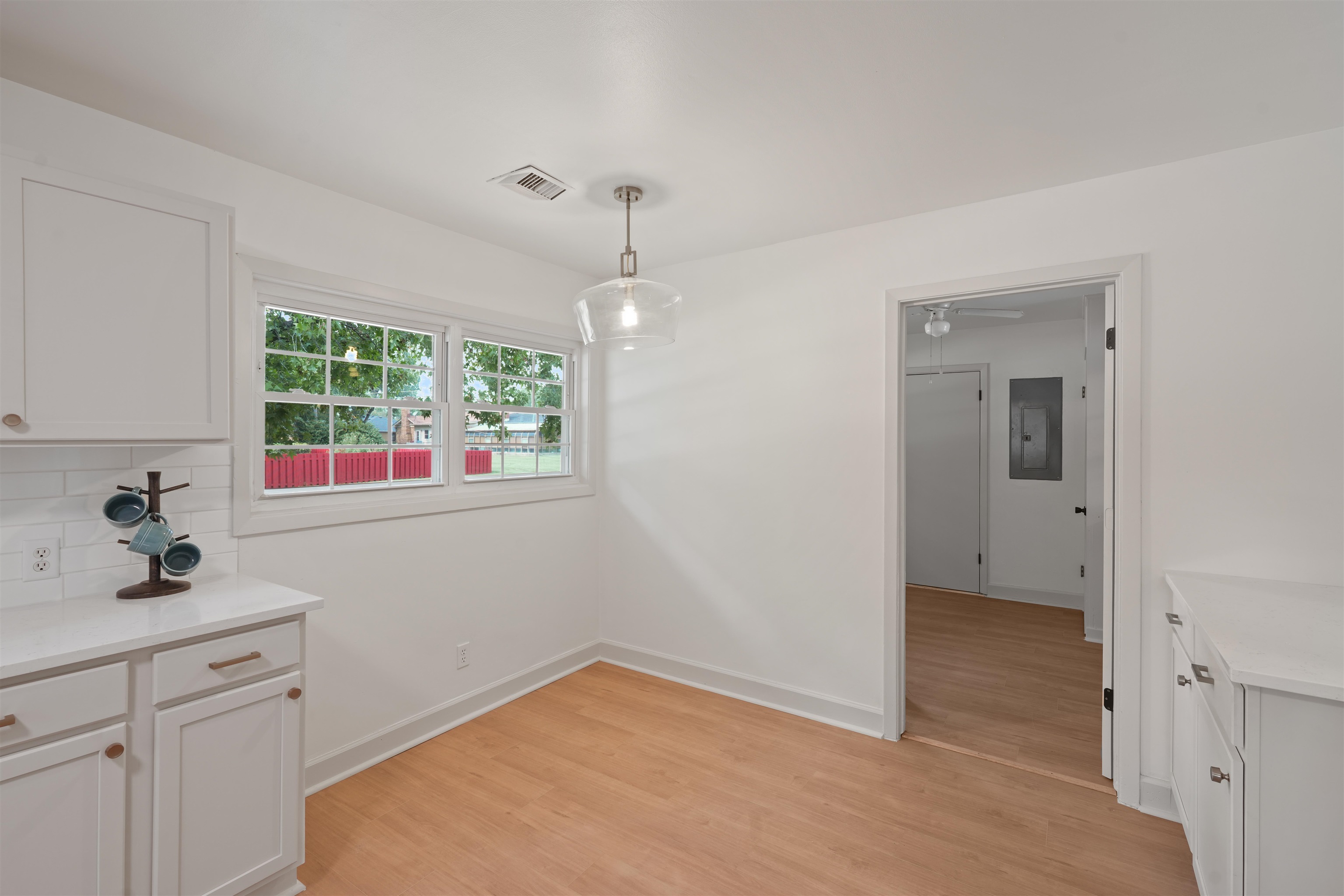 6102 E Jacqueline Wichita KS 67208