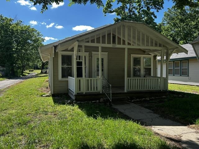 1221 N 4th Arkansas City KS 67005