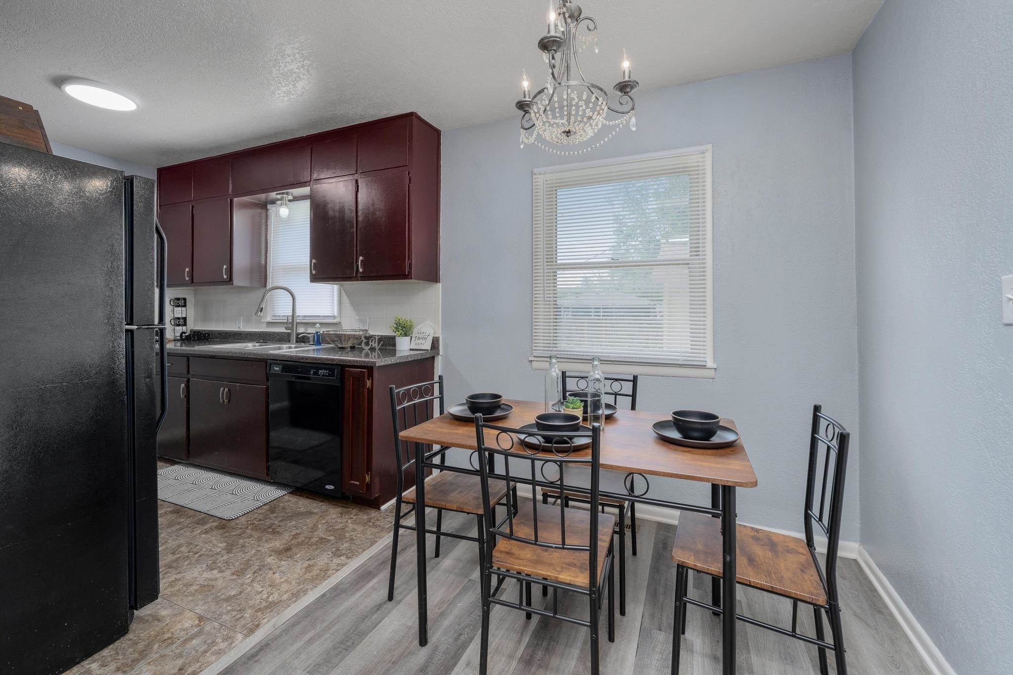 425 W 4th Haysville KS 67060