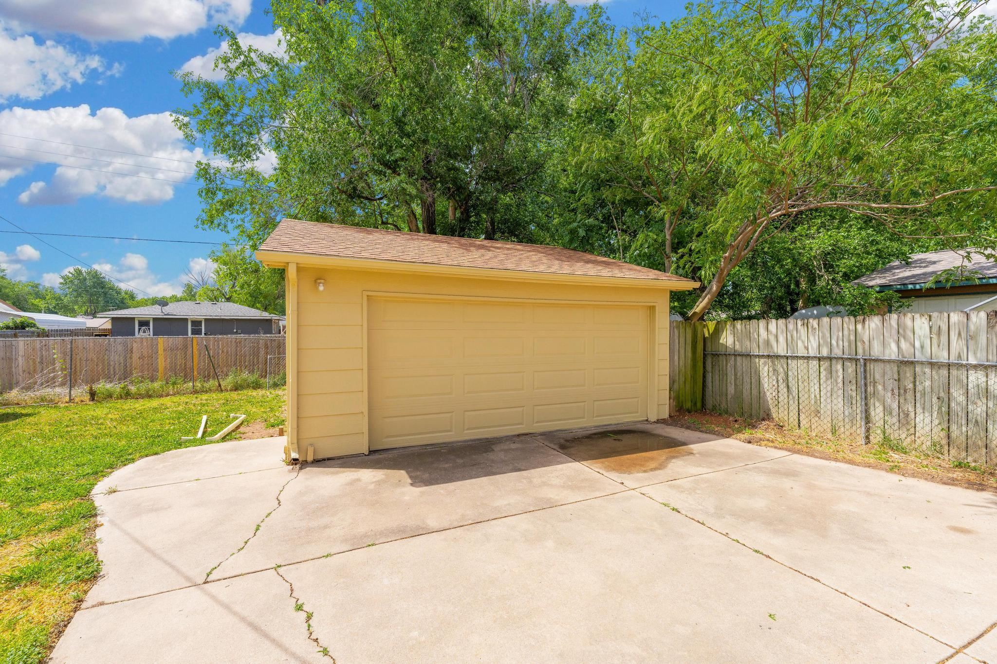 425 W 4th Haysville KS 67060