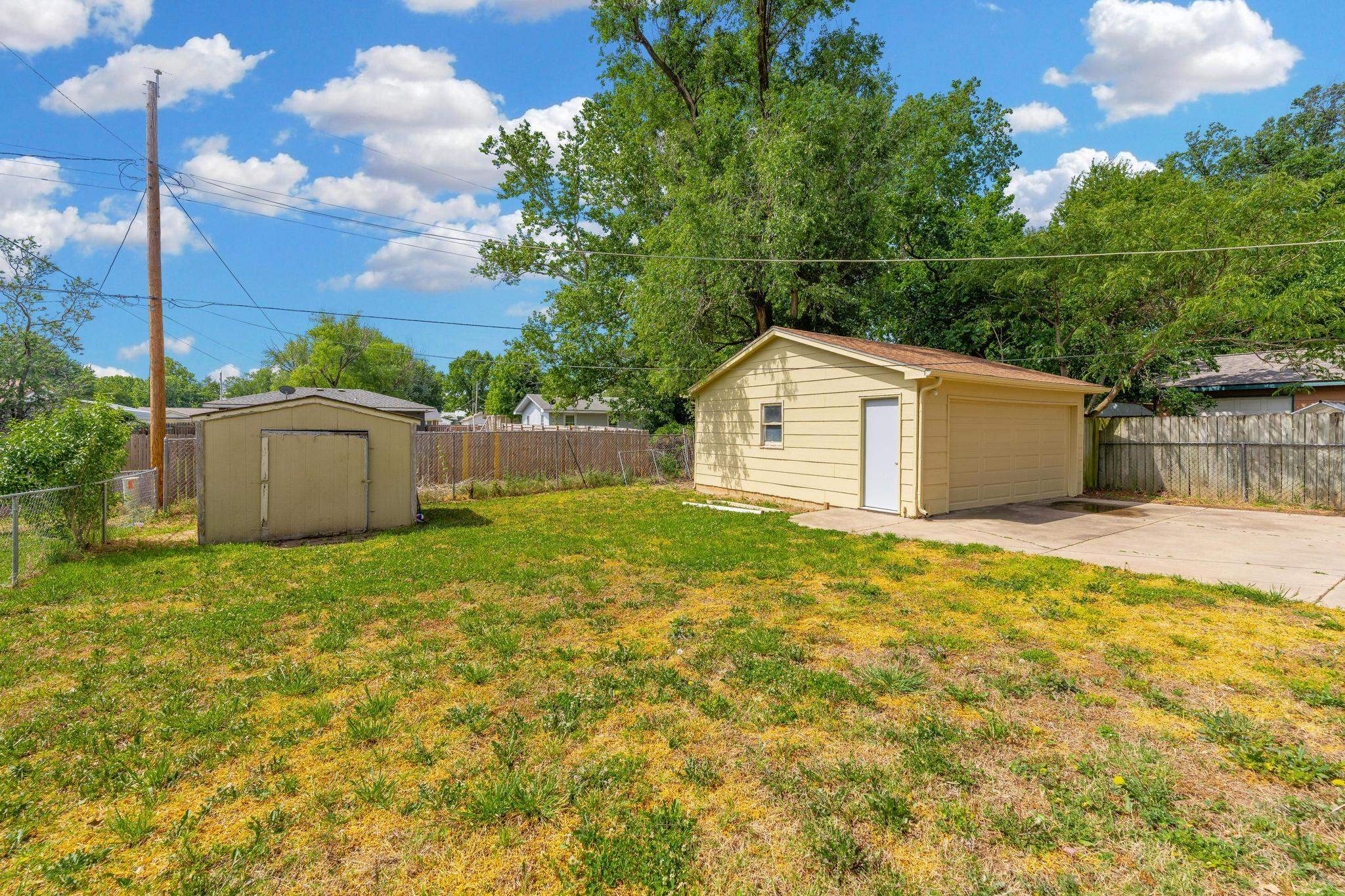 425 W 4th Haysville KS 67060