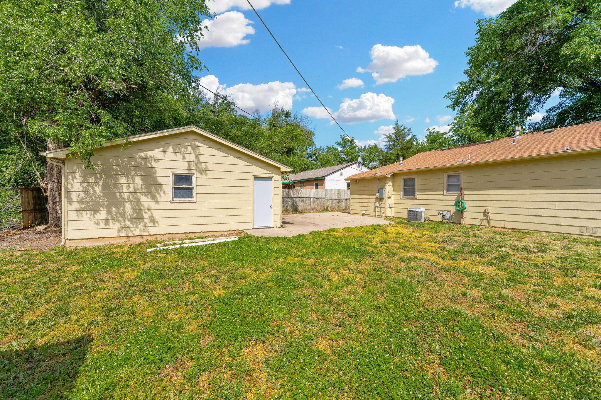 425 W 4th Haysville KS 67060