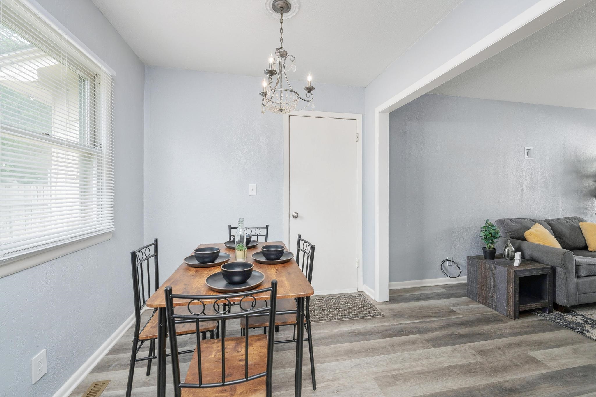 425 W 4th Haysville KS 67060