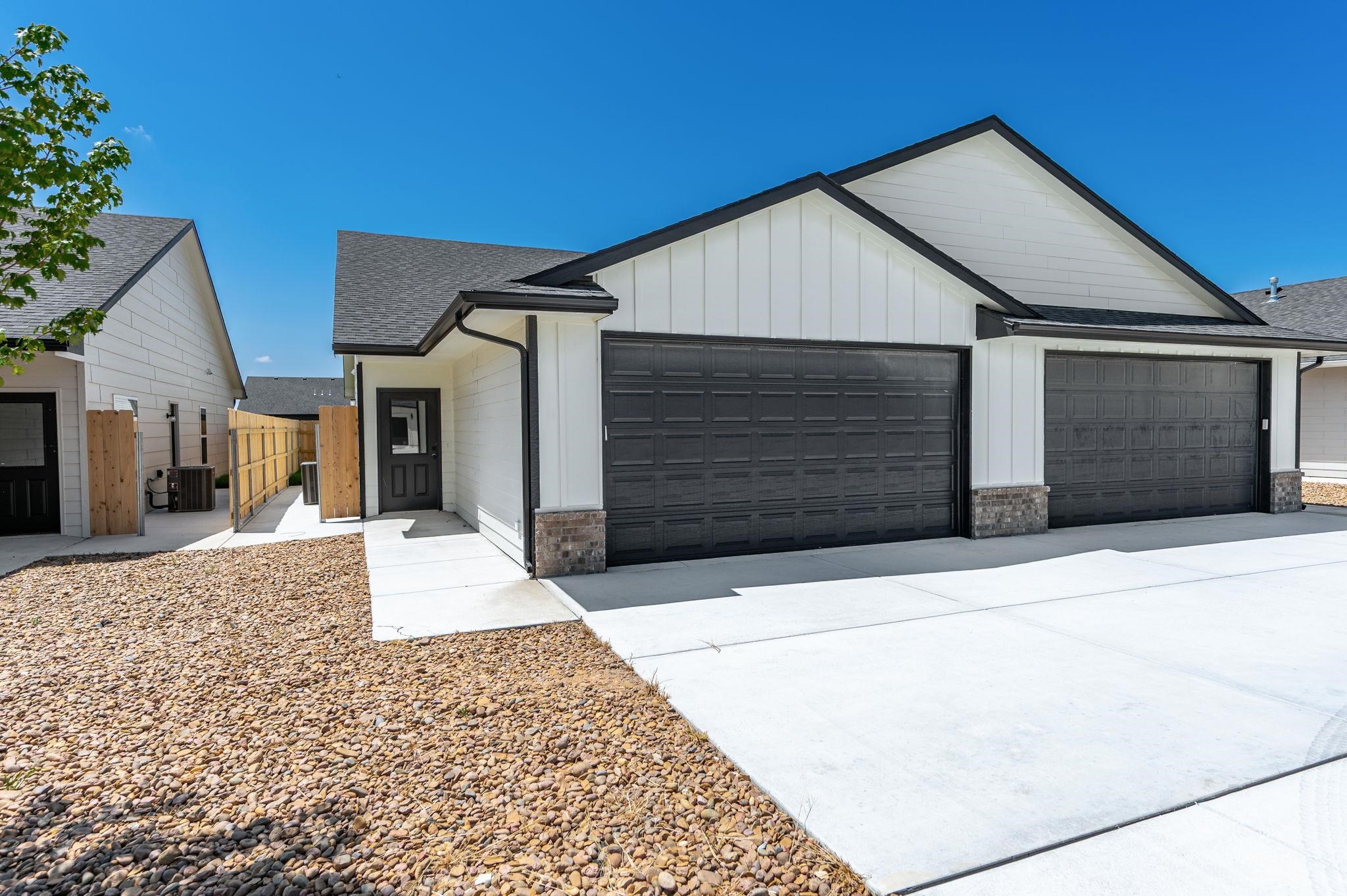 501 E Harper Street Valley Center KS 67147-8955