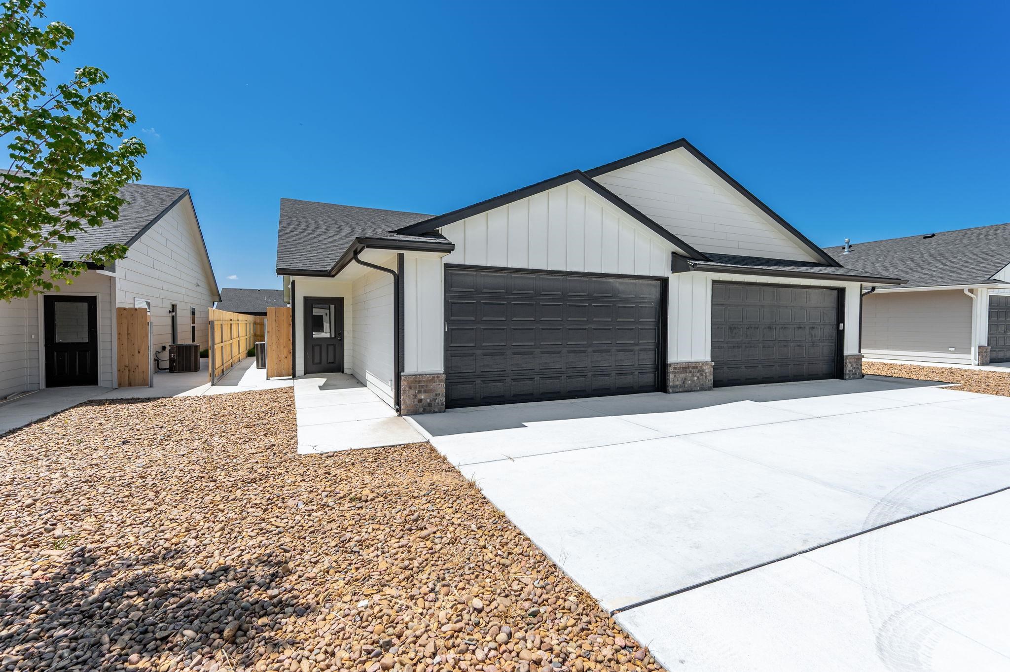 501 E Harper Street Valley Center KS 67147-8955