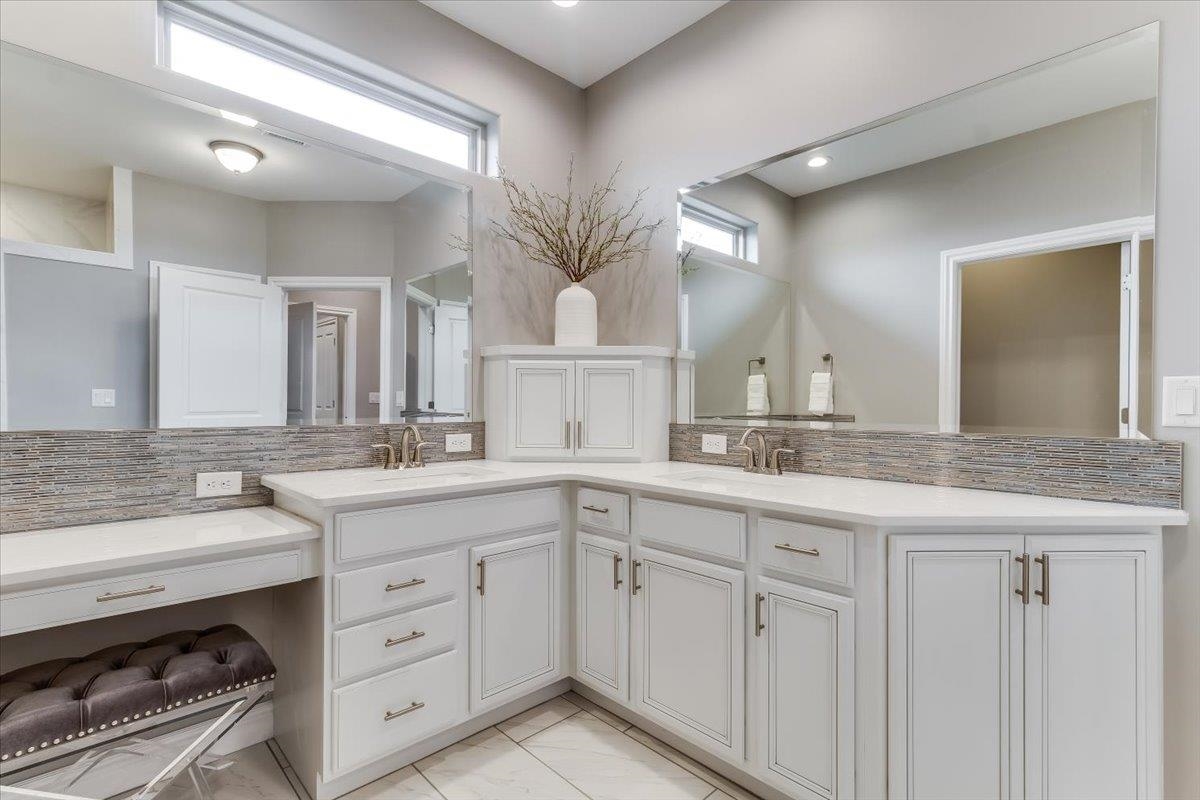 4936 N Prestwick Avenue Bel Aire KS 67226