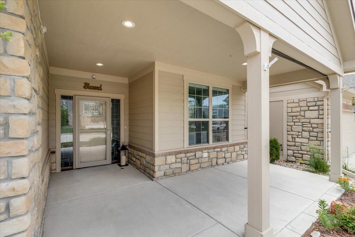 4936 N Prestwick Avenue Bel Aire KS 67226