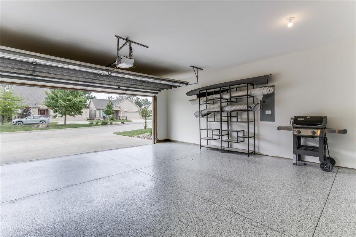 4936 N Prestwick Avenue Bel Aire KS 67226