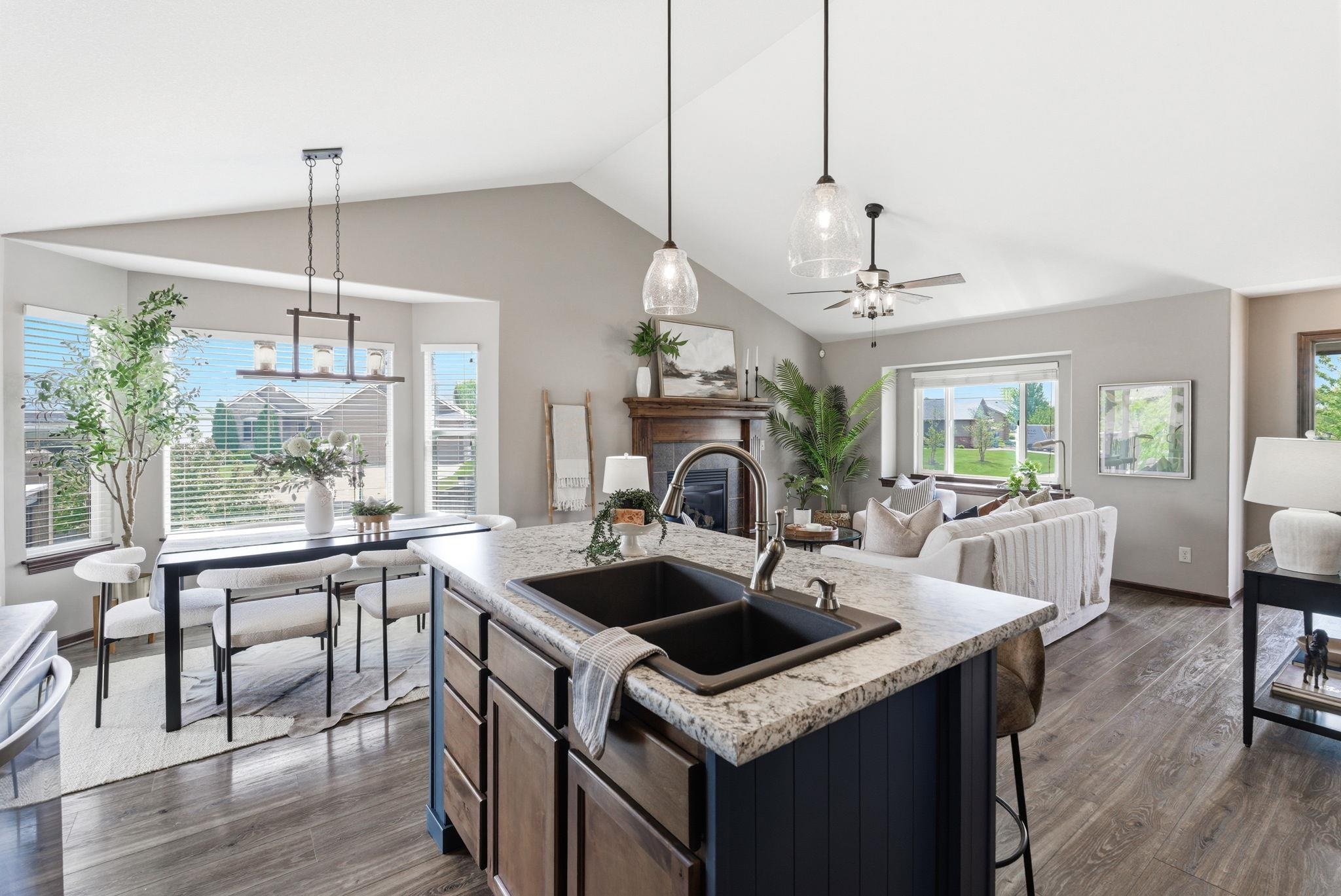 2739 N Woodridge Court Wichita KS 67226