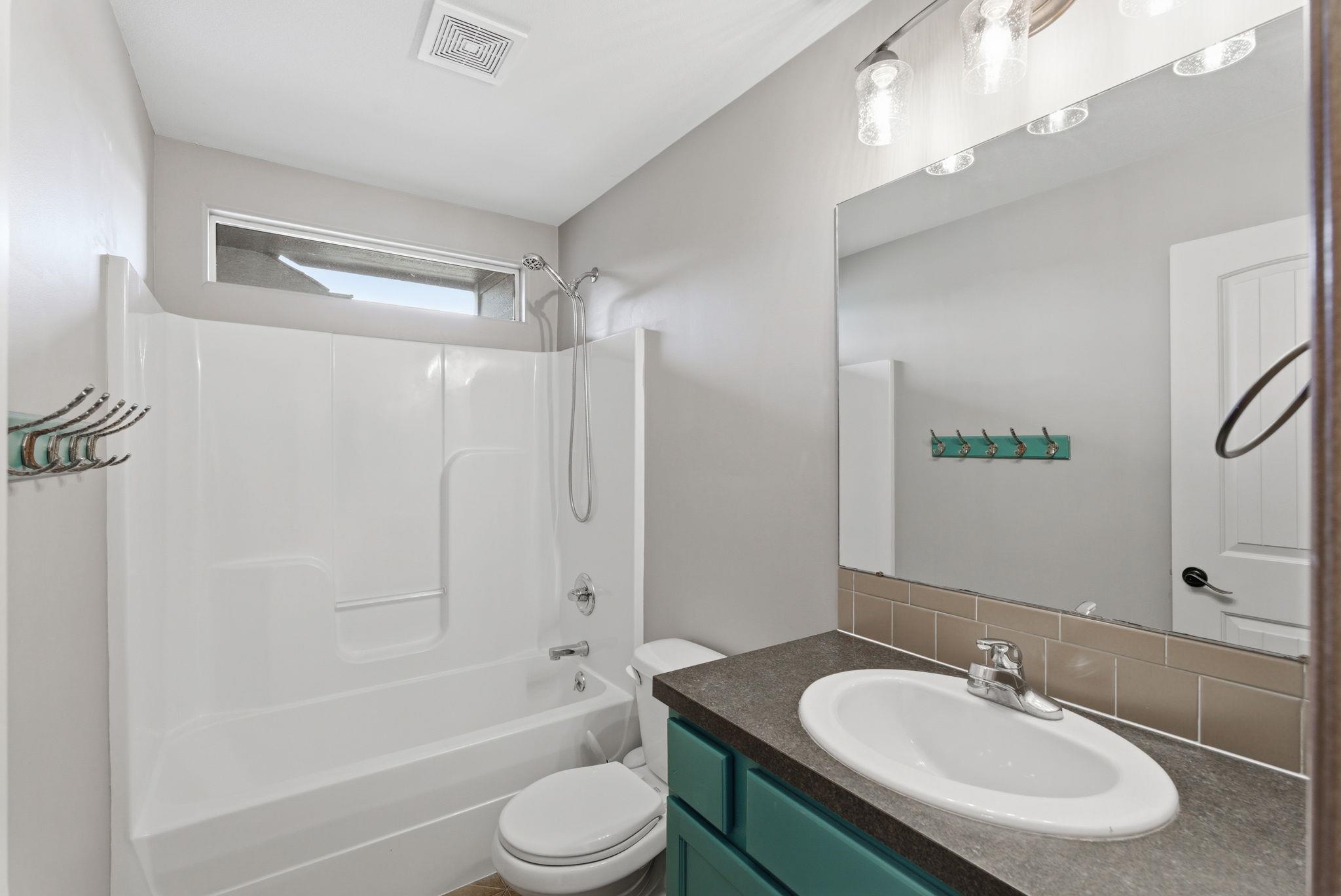 2739 N Woodridge Court Wichita KS 67226
