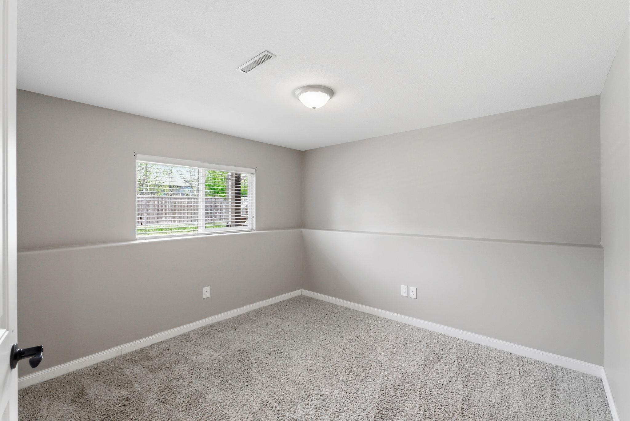 2739 N Woodridge Court Wichita KS 67226
