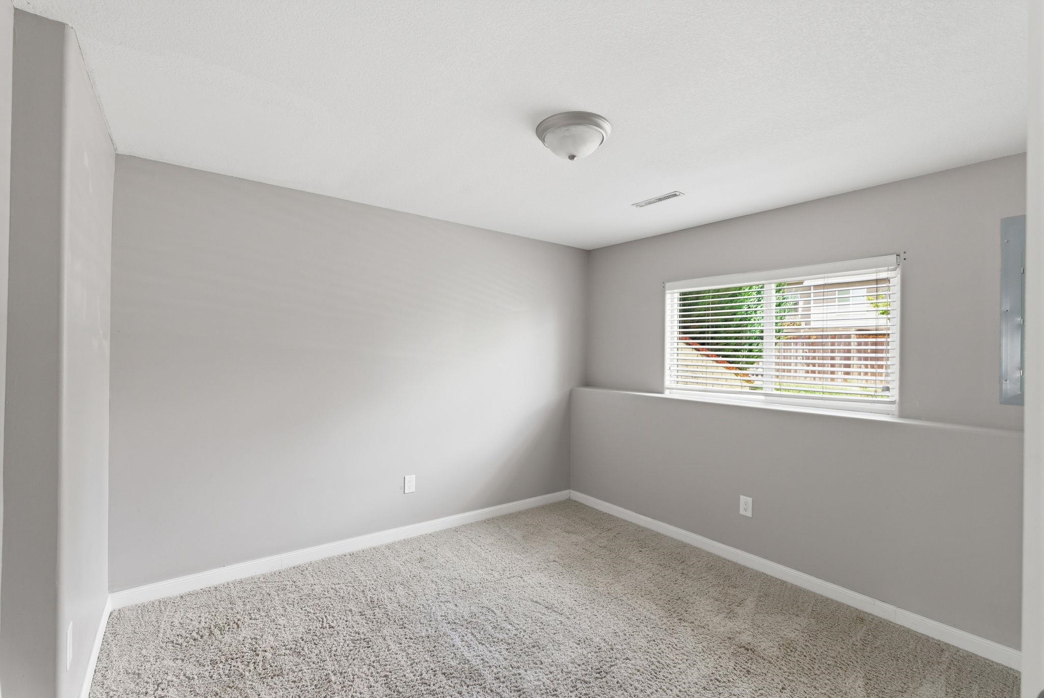 2739 N Woodridge Court Wichita KS 67226