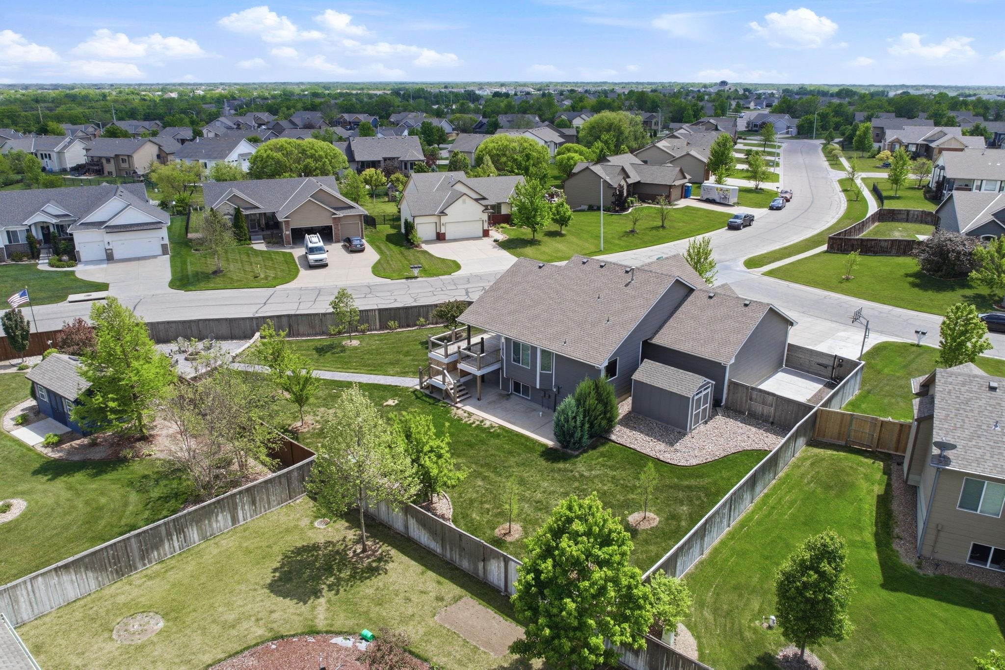 2739 N Woodridge Court Wichita KS 67226