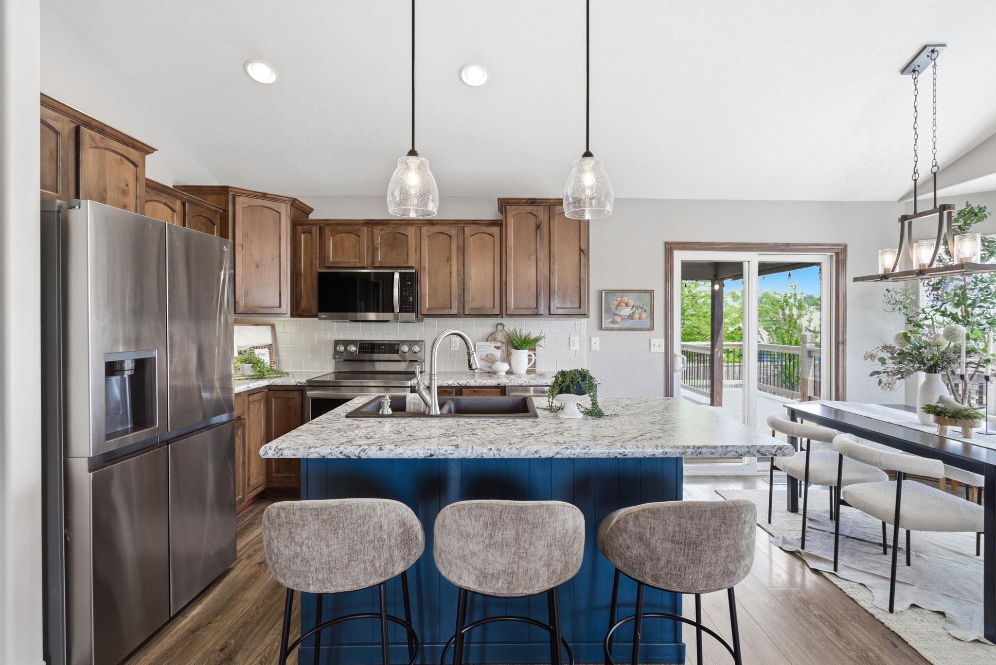 2739 N Woodridge Court Wichita KS 67226