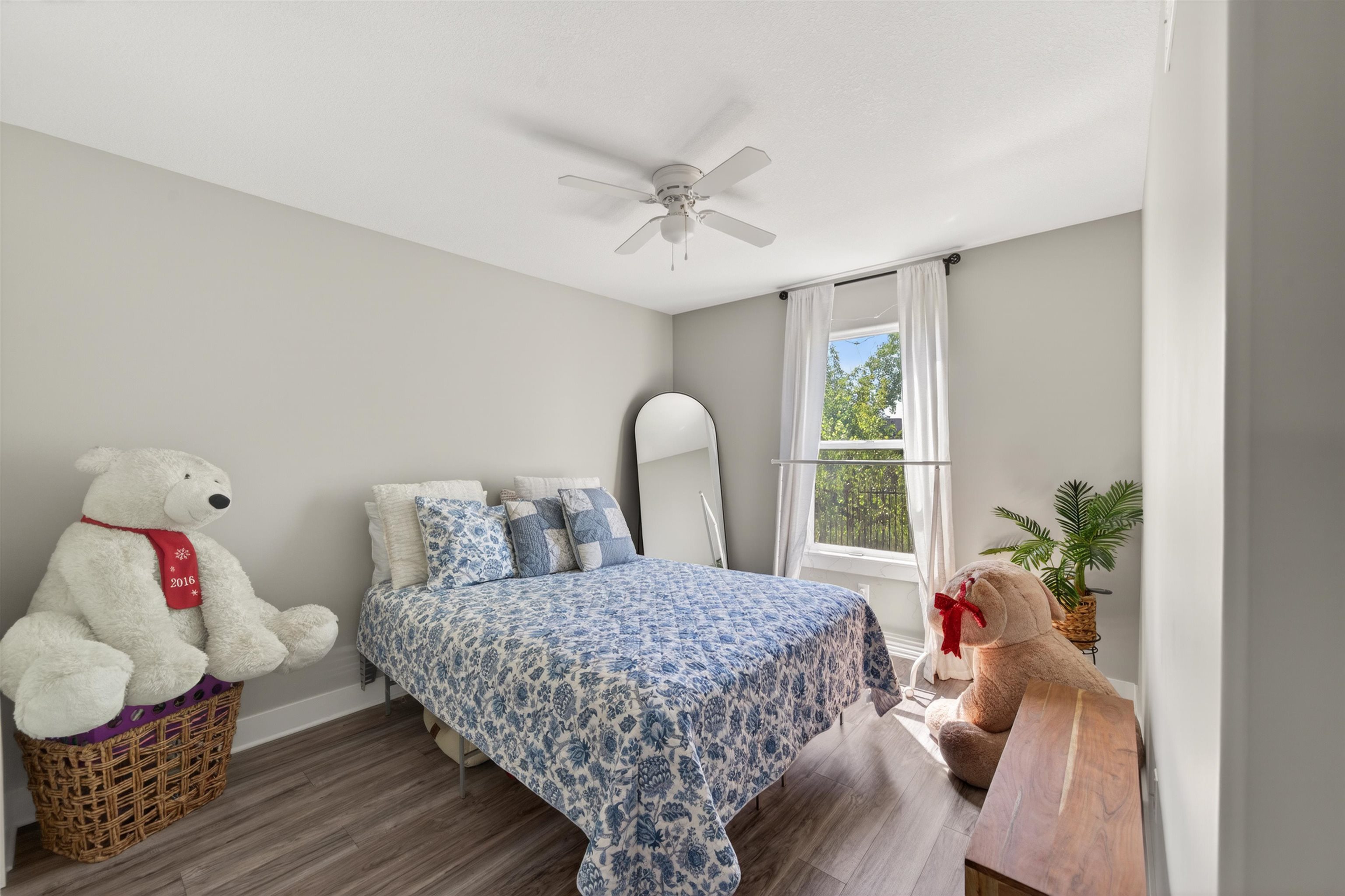 1634 S Smithmoor Wichita KS 67207