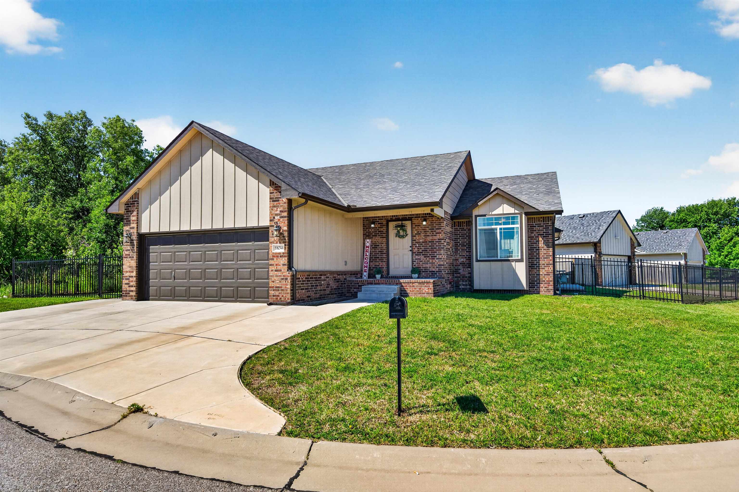 1634 S Smithmoor Wichita KS 67207