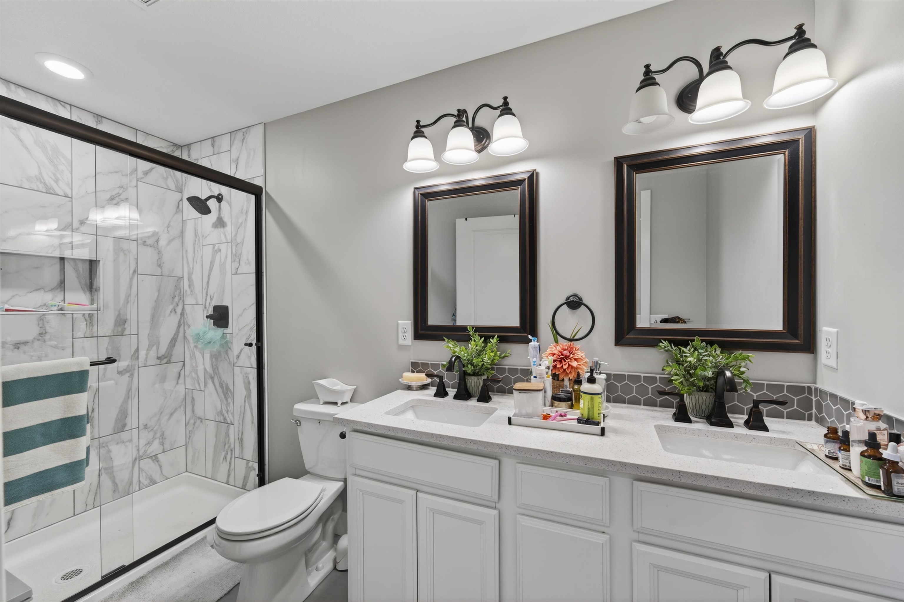 1634 S Smithmoor Wichita KS 67207