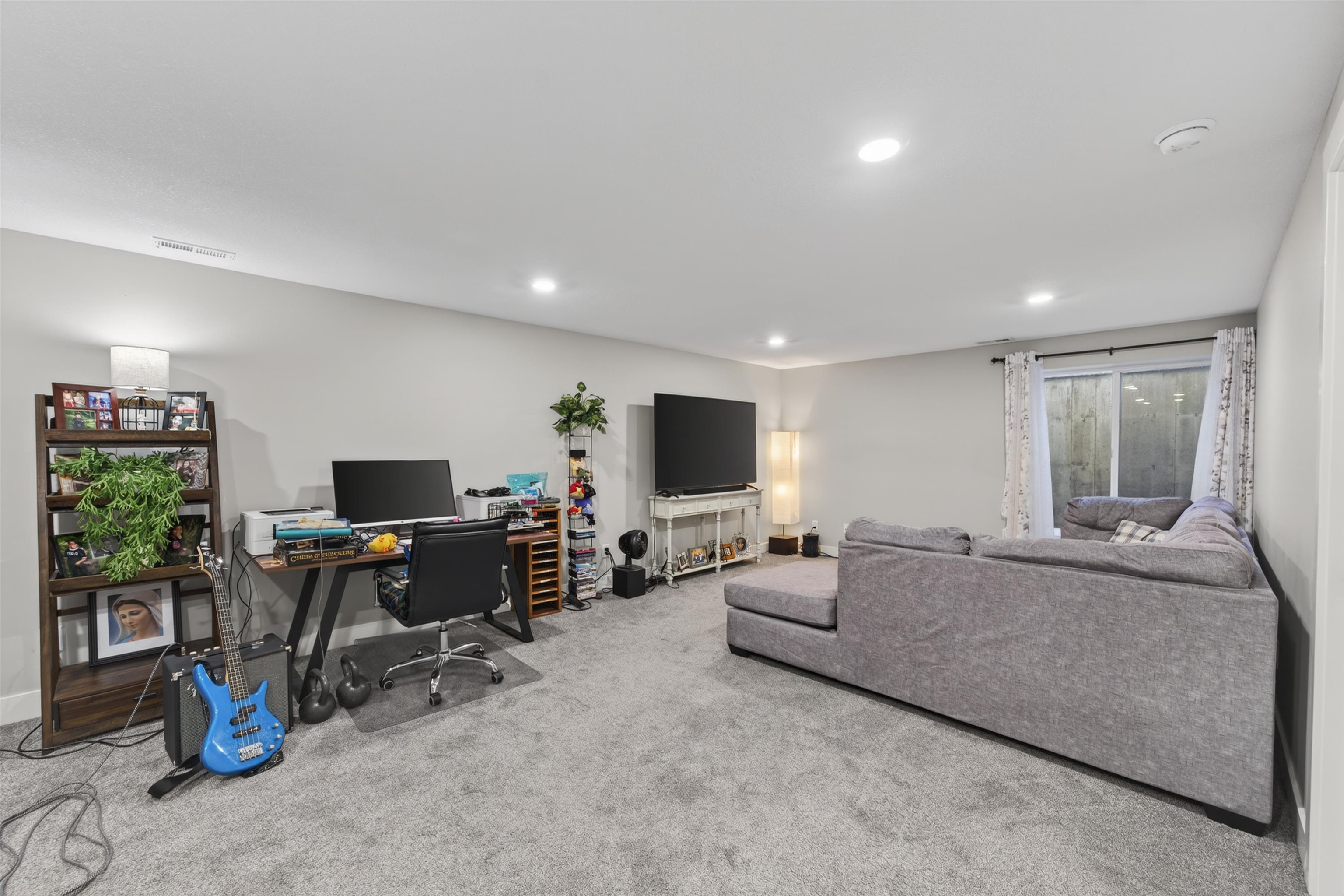1634 S Smithmoor Wichita KS 67207