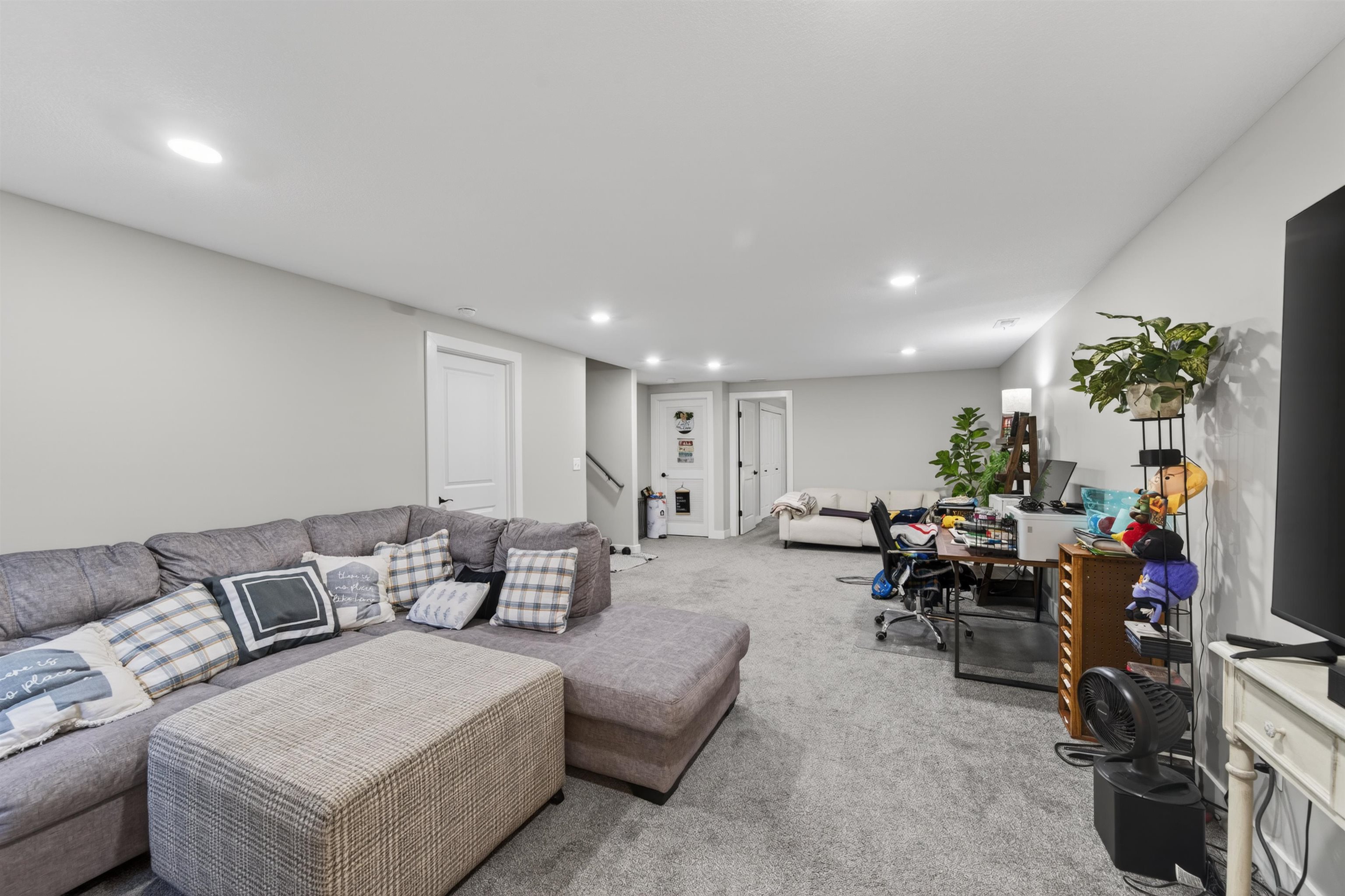 1634 S Smithmoor Wichita KS 67207