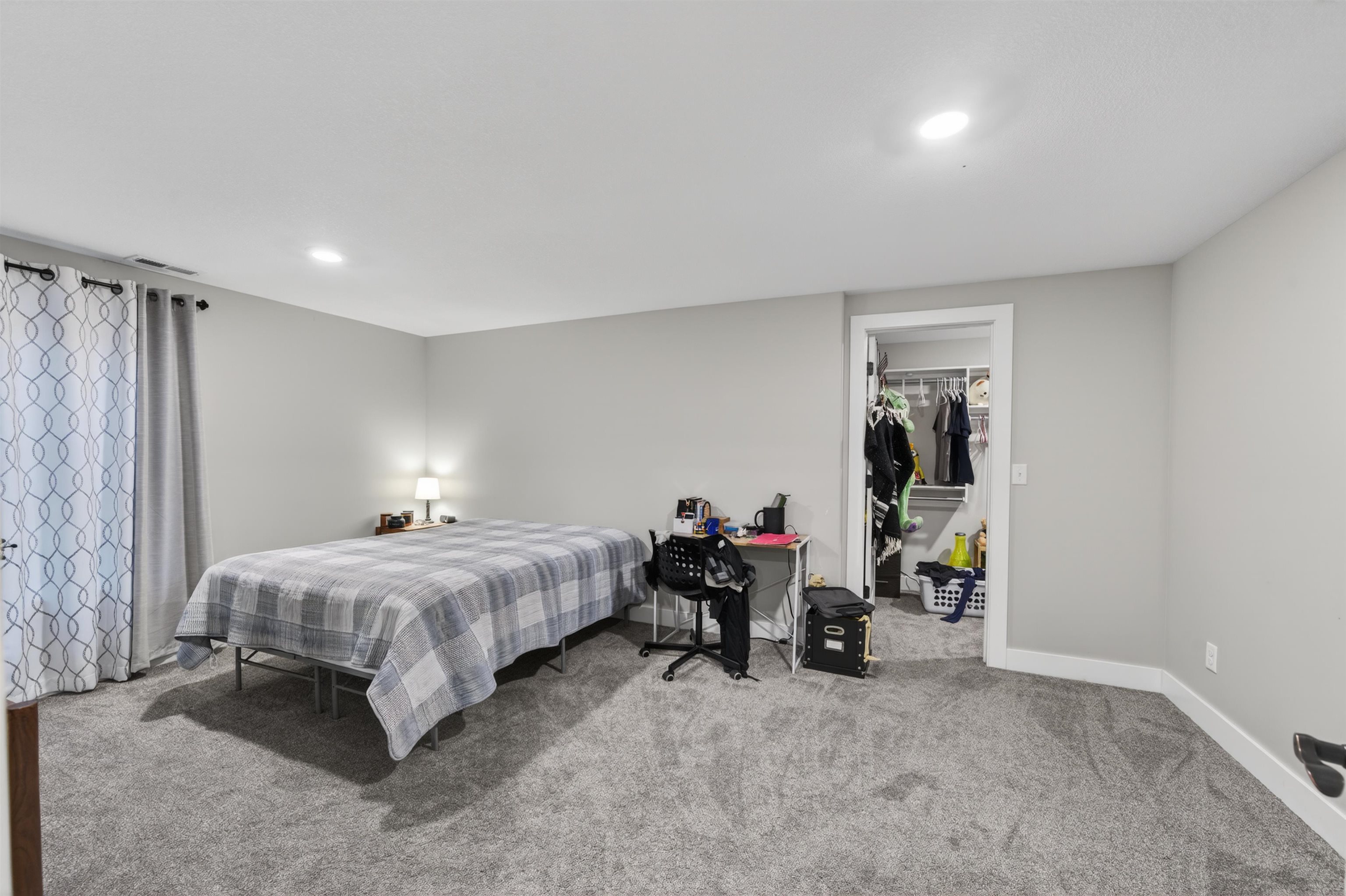 1634 S Smithmoor Wichita KS 67207