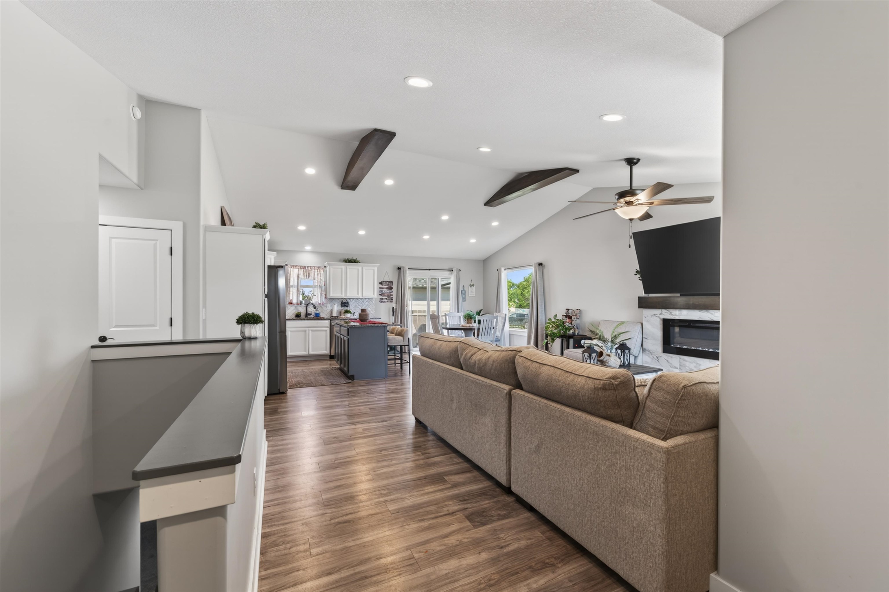 1634 S Smithmoor Wichita KS 67207