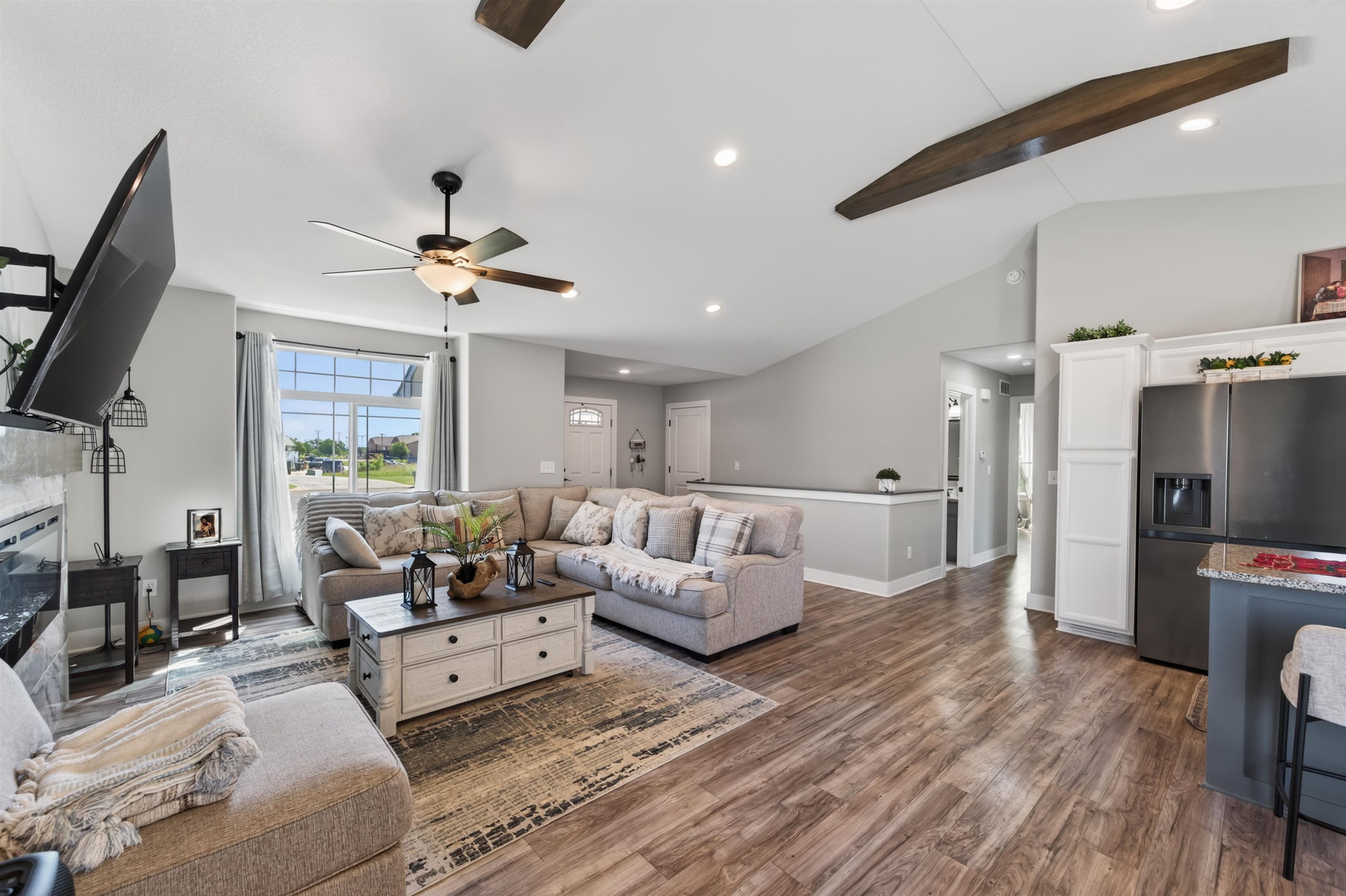 1634 S Smithmoor Wichita KS 67207