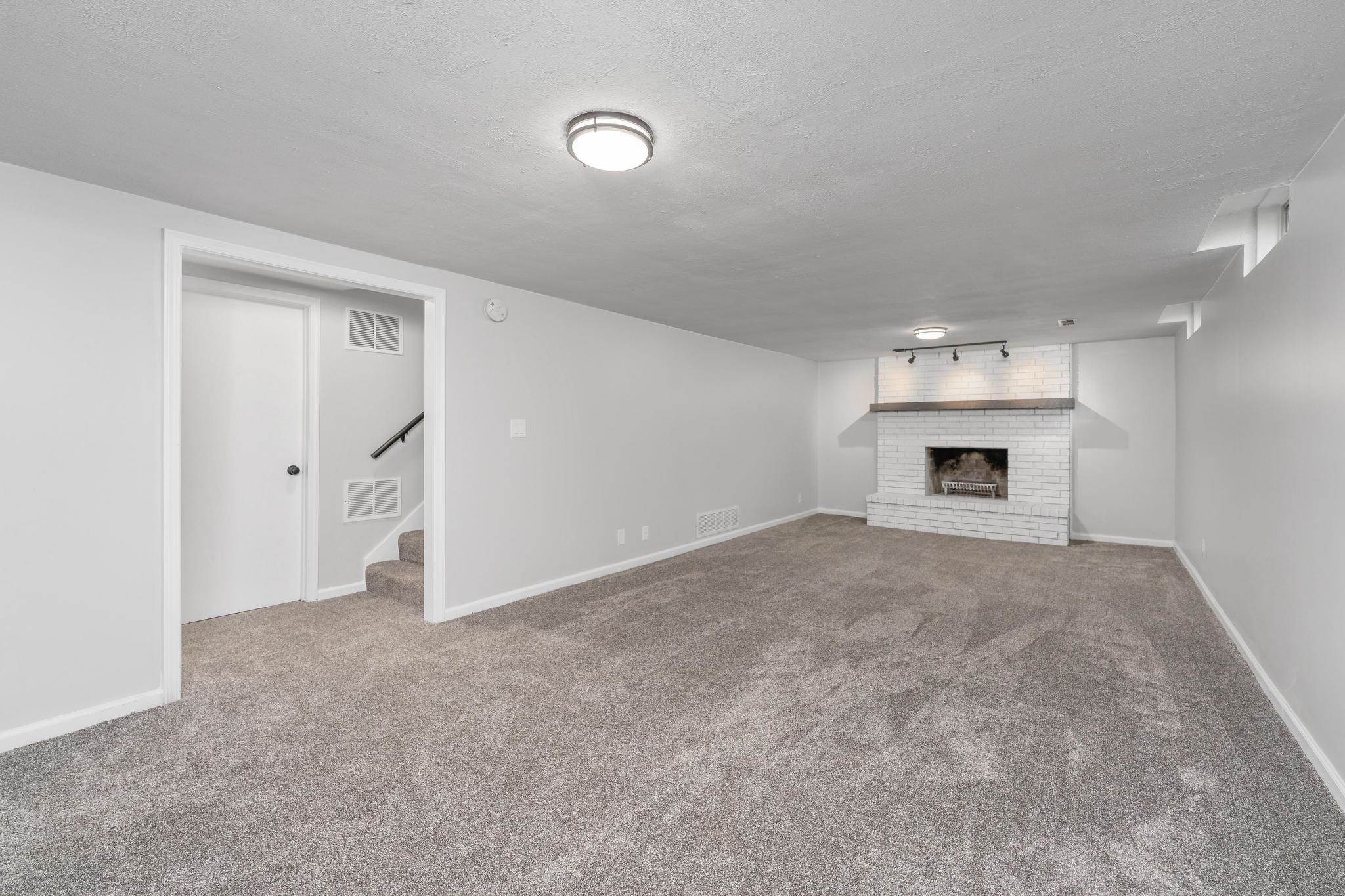 1213 N Wilbur Lane Wichita KS 67212