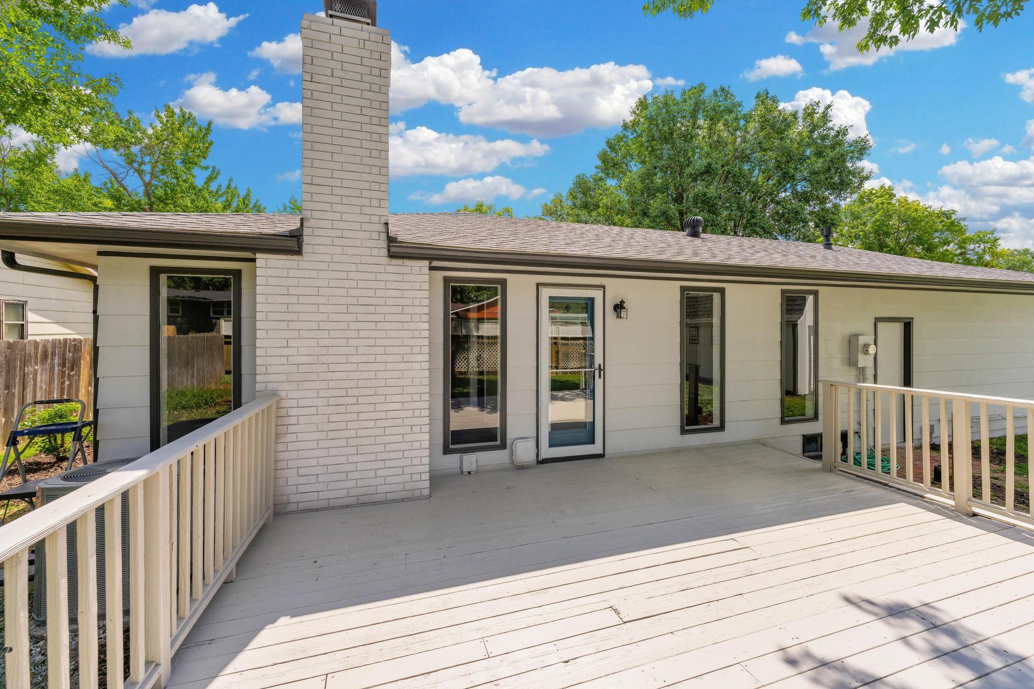 1213 N Wilbur Lane Wichita KS 67212