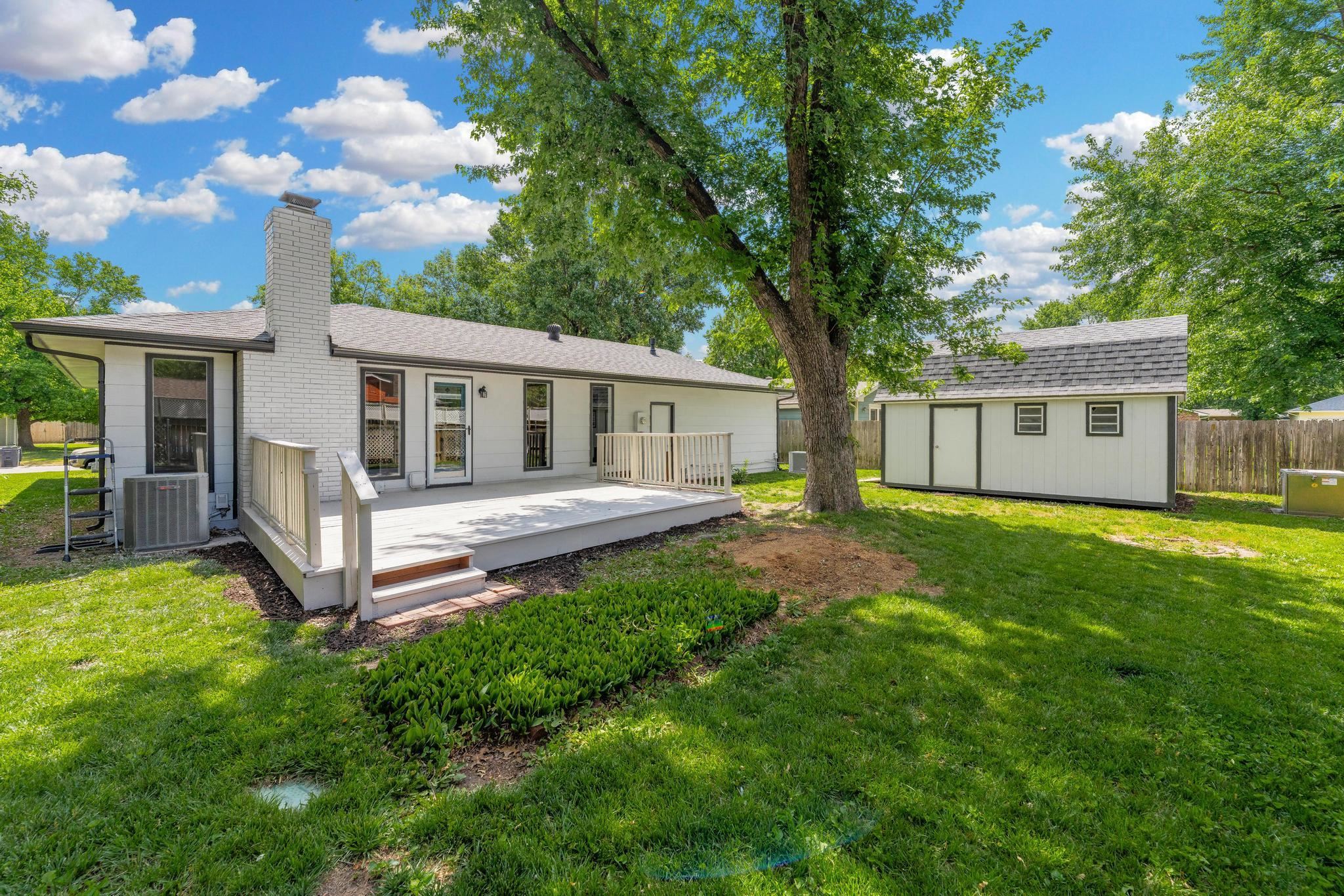1213 N Wilbur Lane Wichita KS 67212