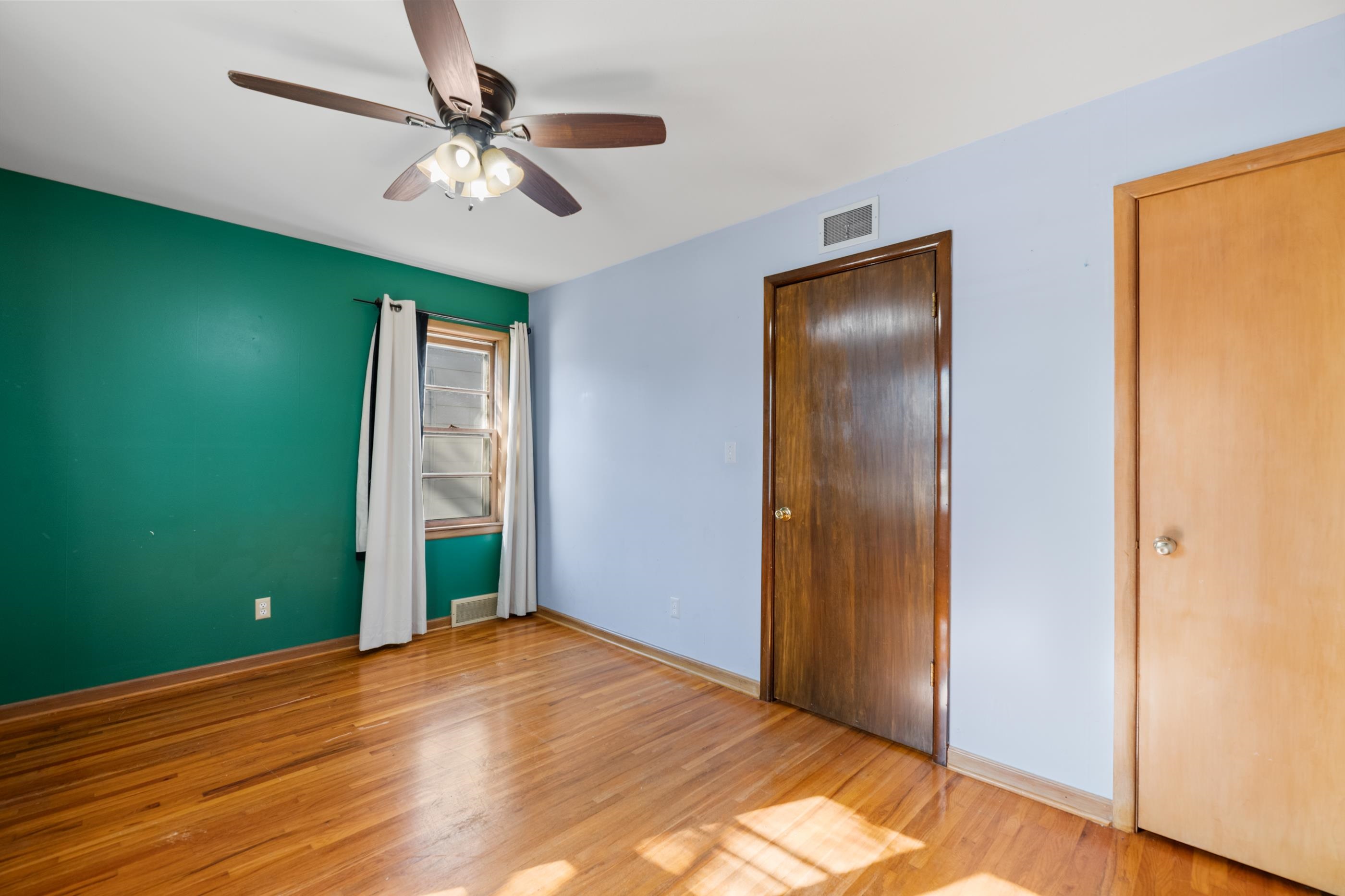 2331 S Dellrose Avenue Wichita KS 67218