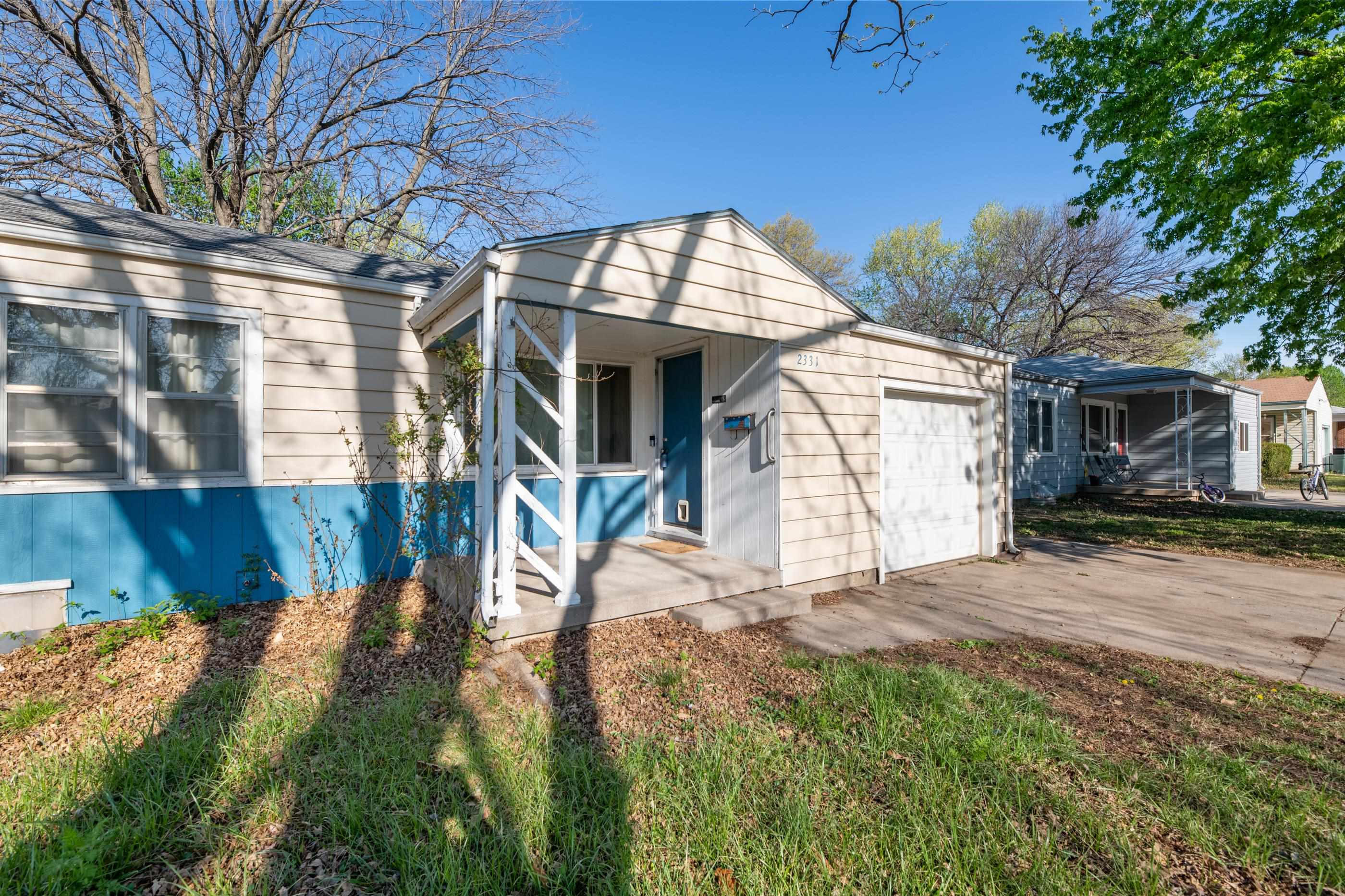 2331 S Dellrose Avenue Wichita KS 67218
