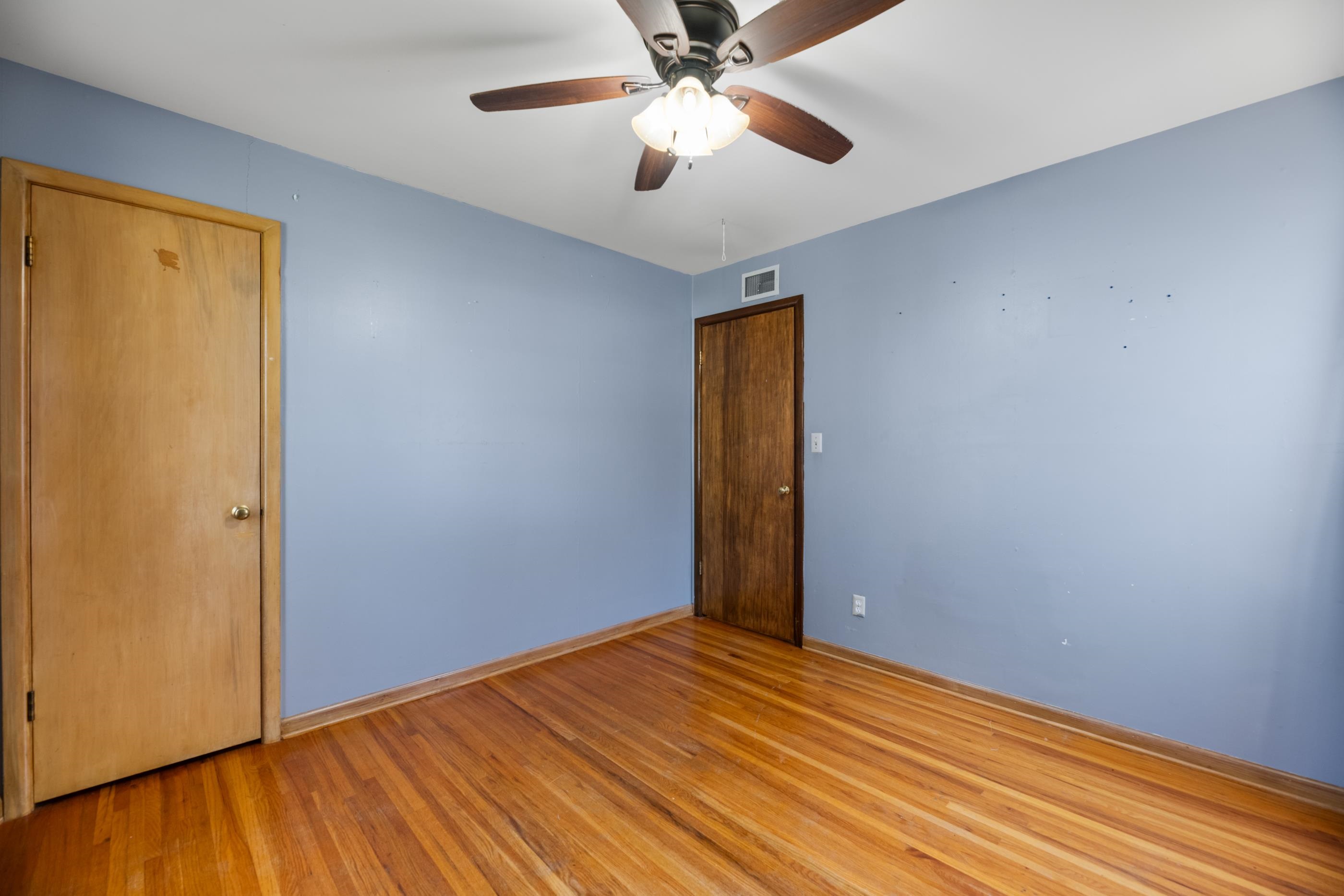 2331 S Dellrose Avenue Wichita KS 67218