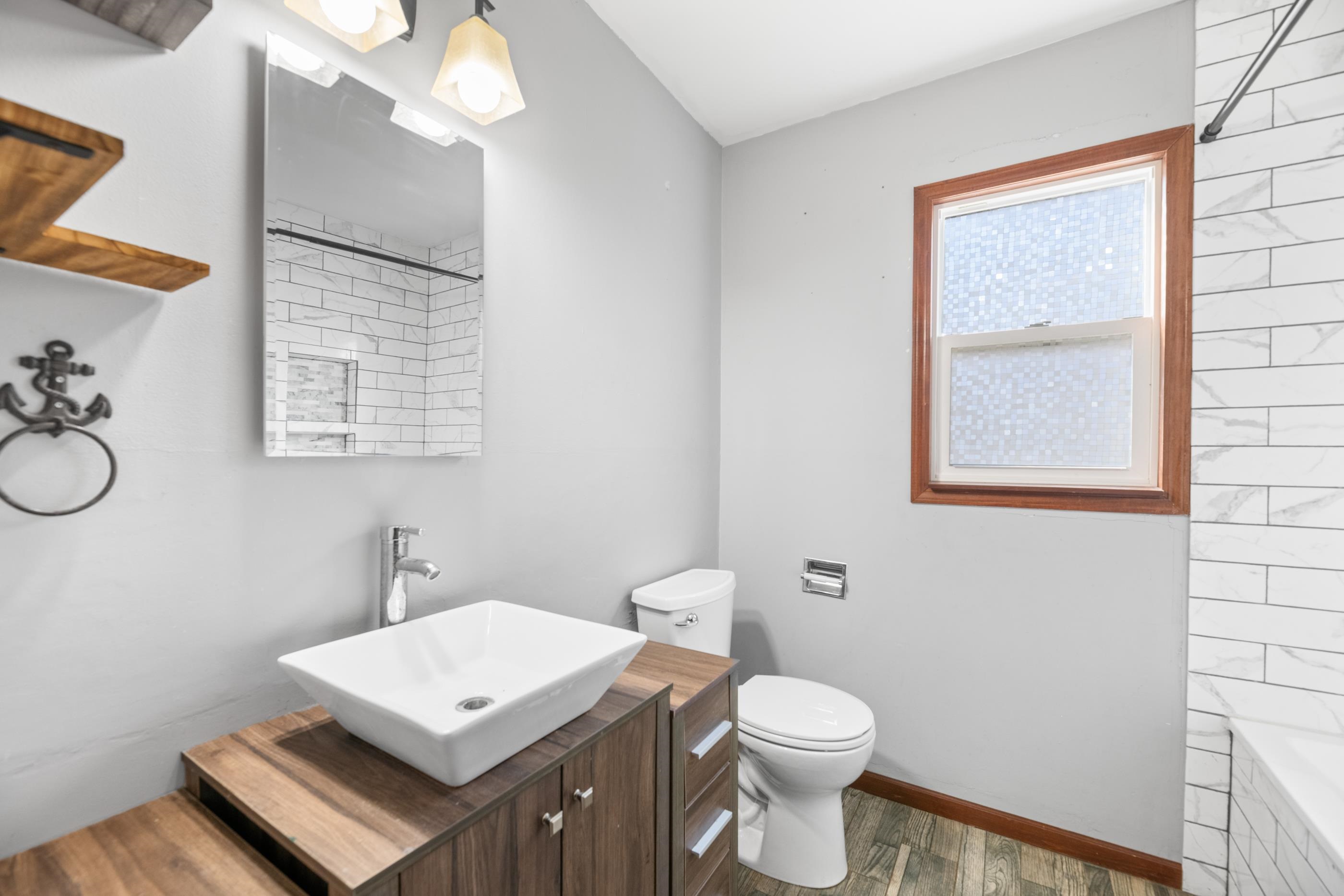 2331 S Dellrose Avenue Wichita KS 67218
