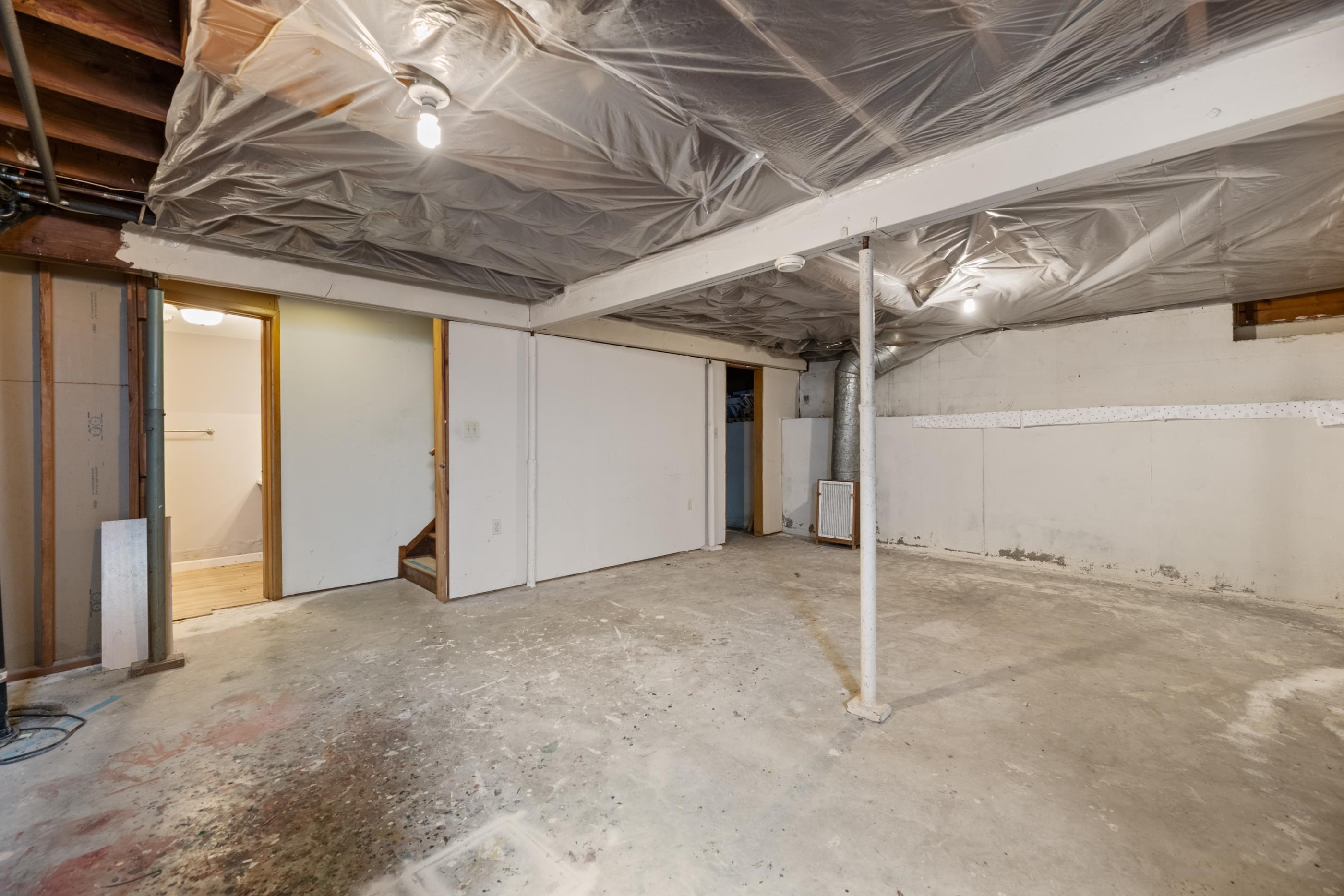 2331 S Dellrose Avenue Wichita KS 67218